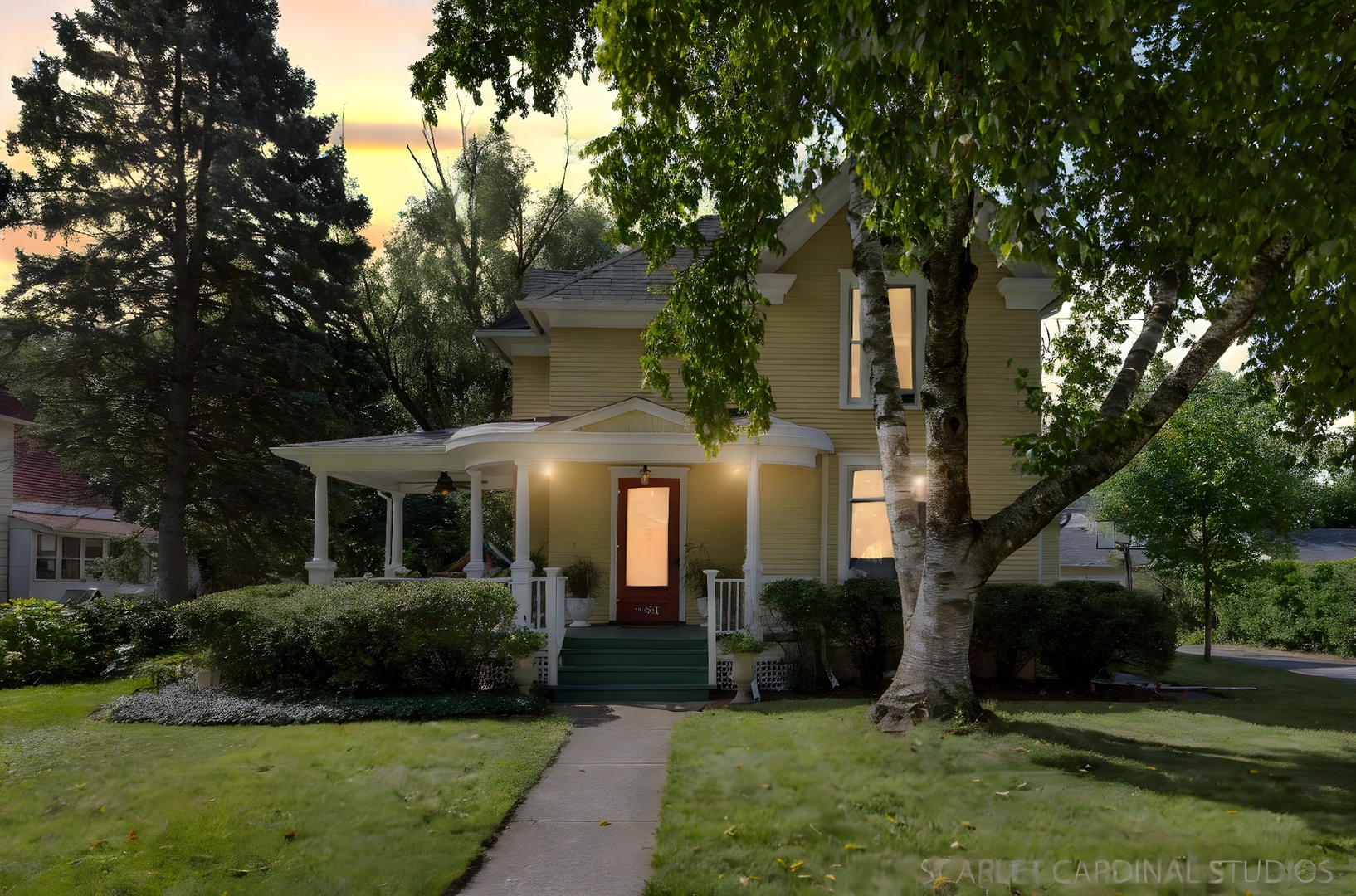 221 E Shannon Street E