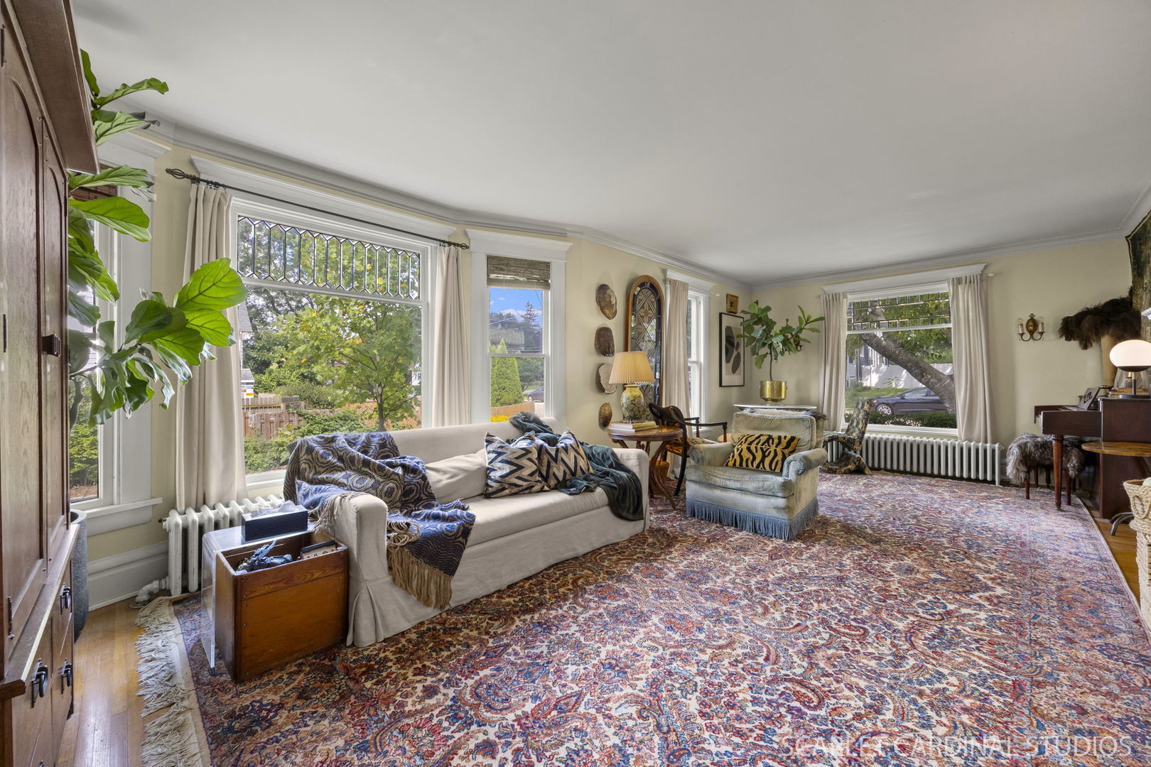 221 E Shannon Street E