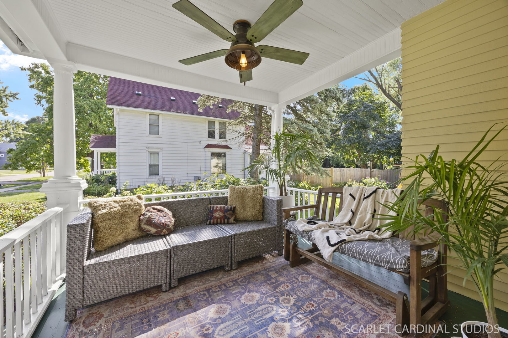 221 E Shannon Street E