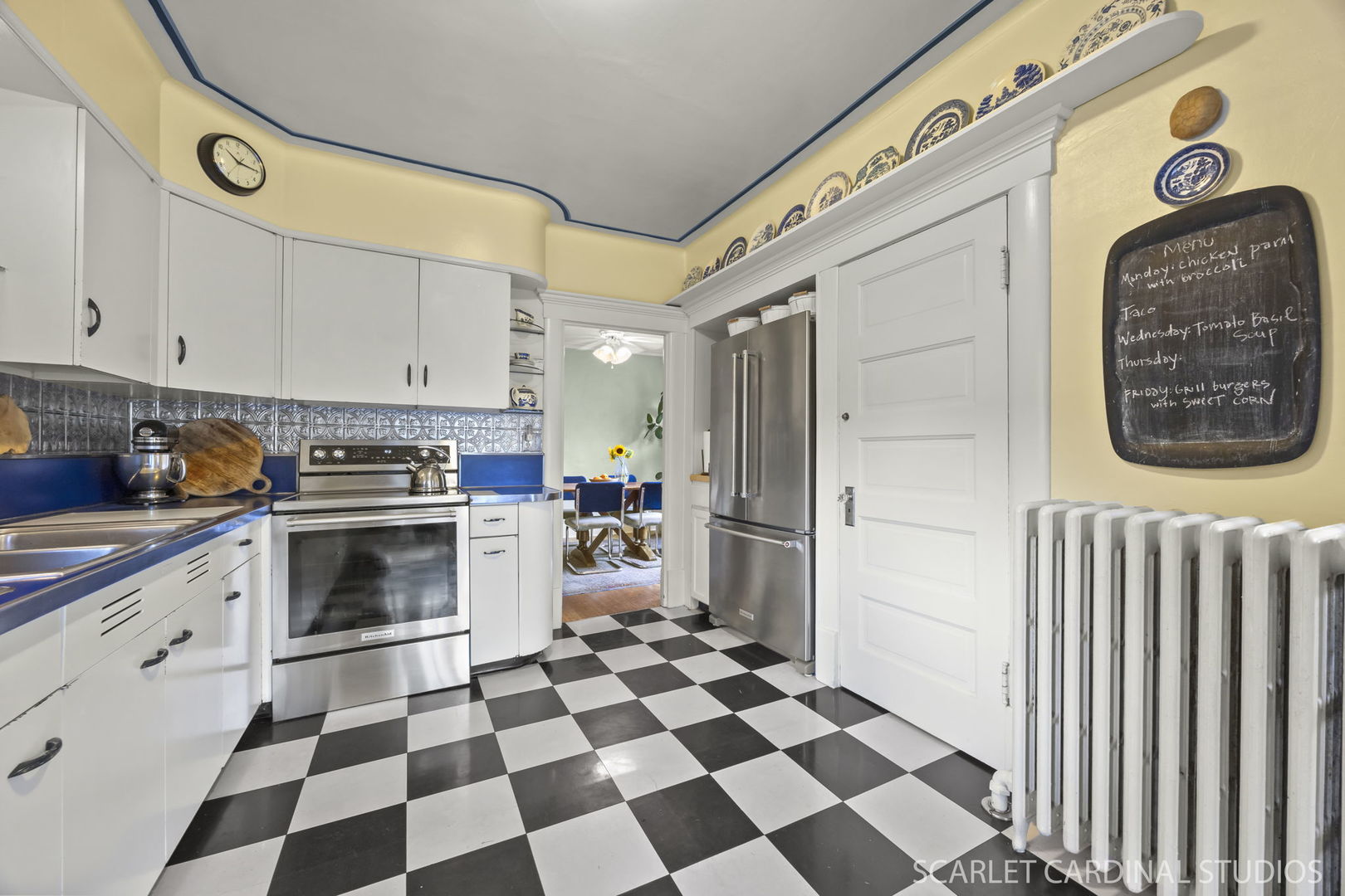 221 E Shannon Street E