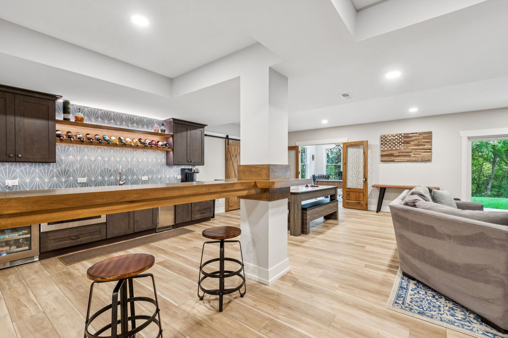 3708 Peregrine Way