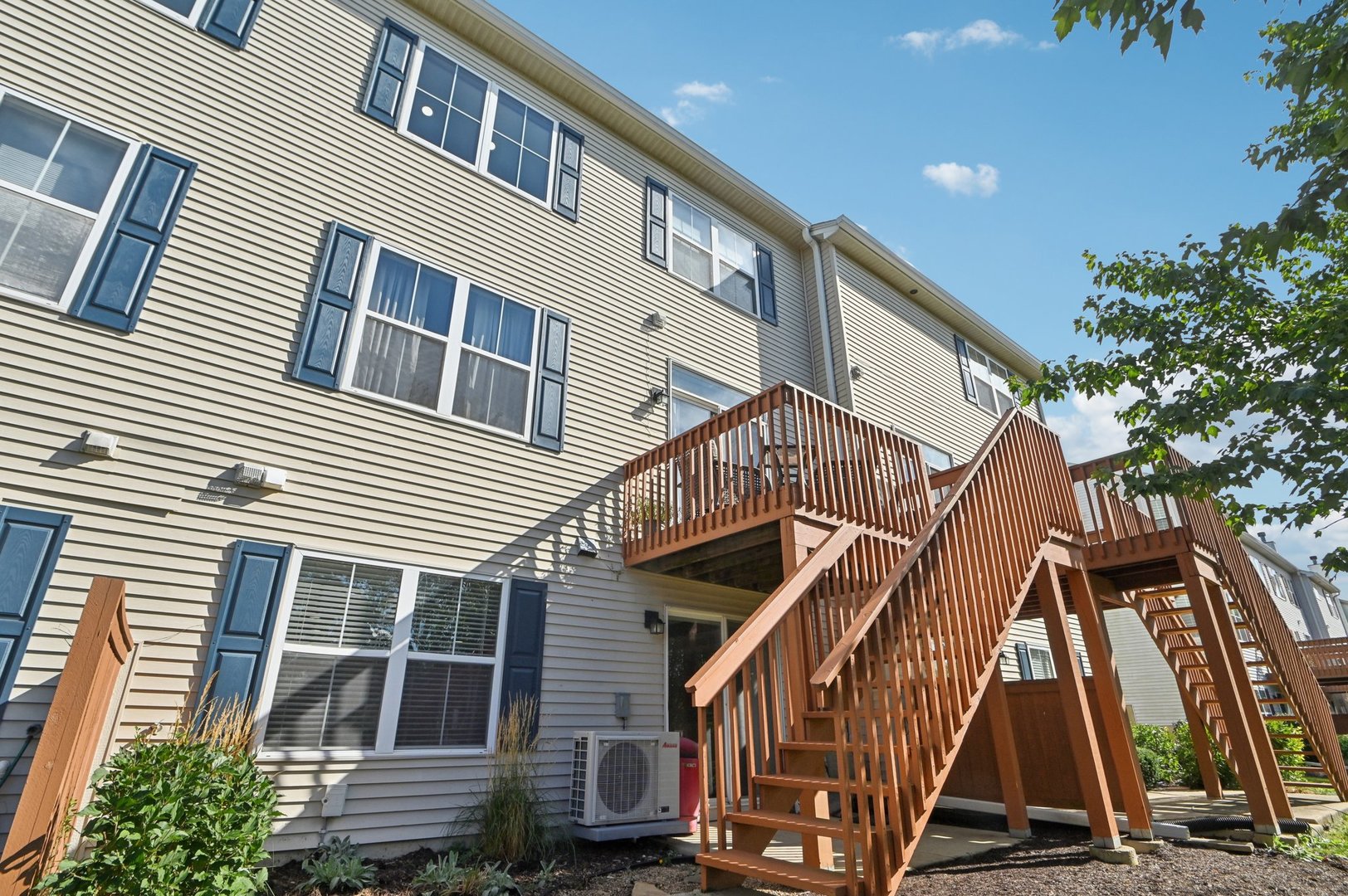 239 GRAND RIDGE Road