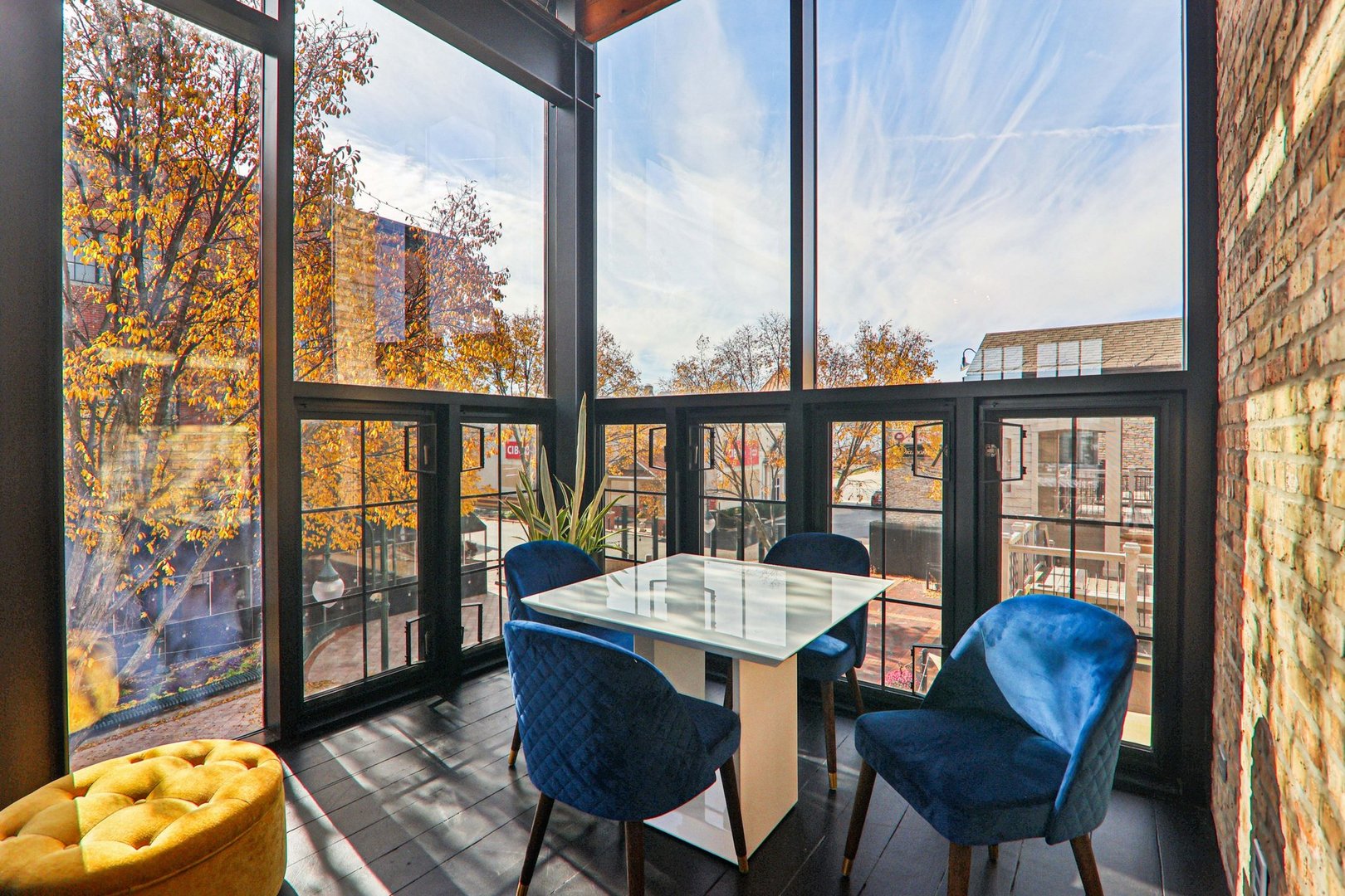 107 W Main Street Unit: 2