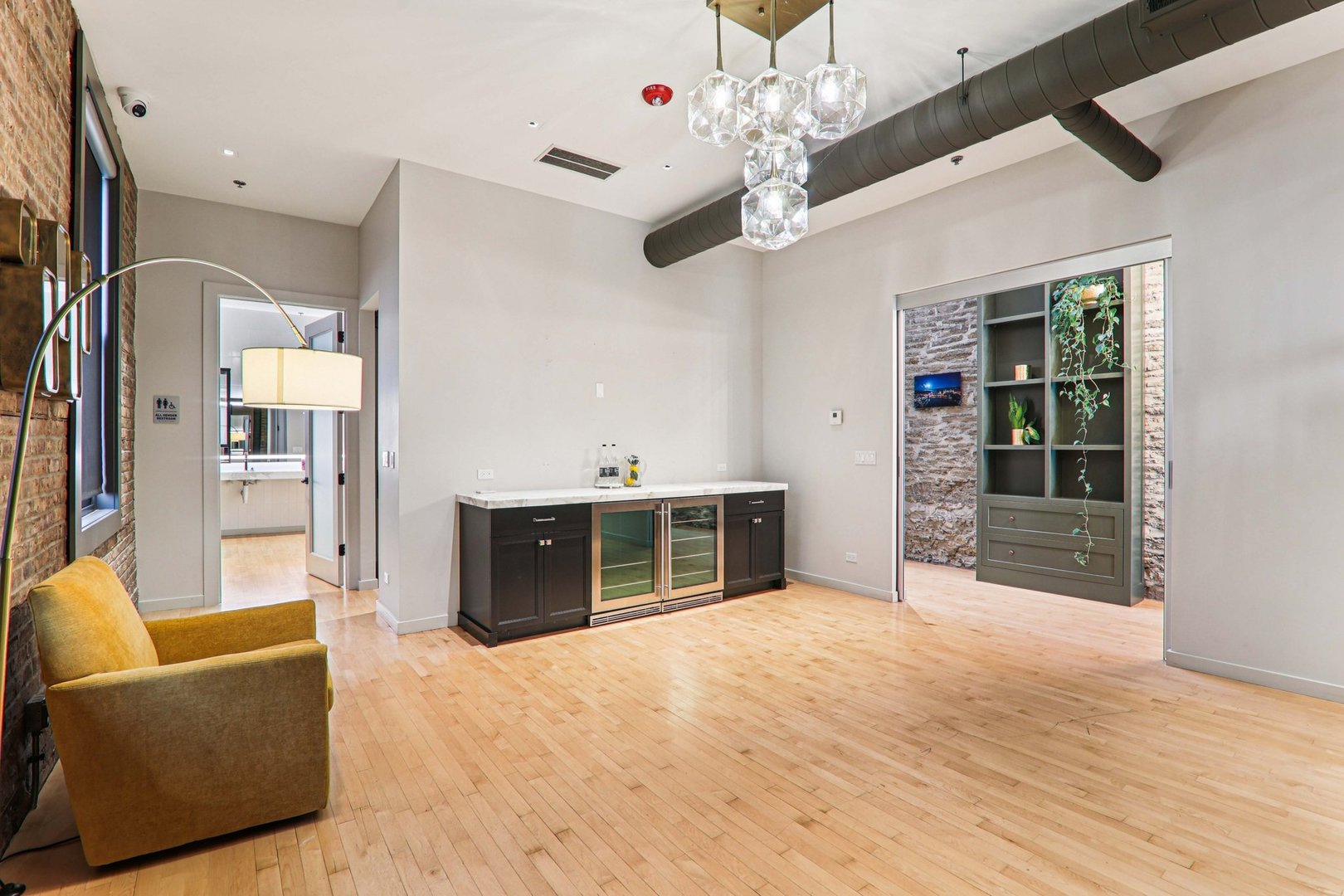 107 W Main Street Unit: 2