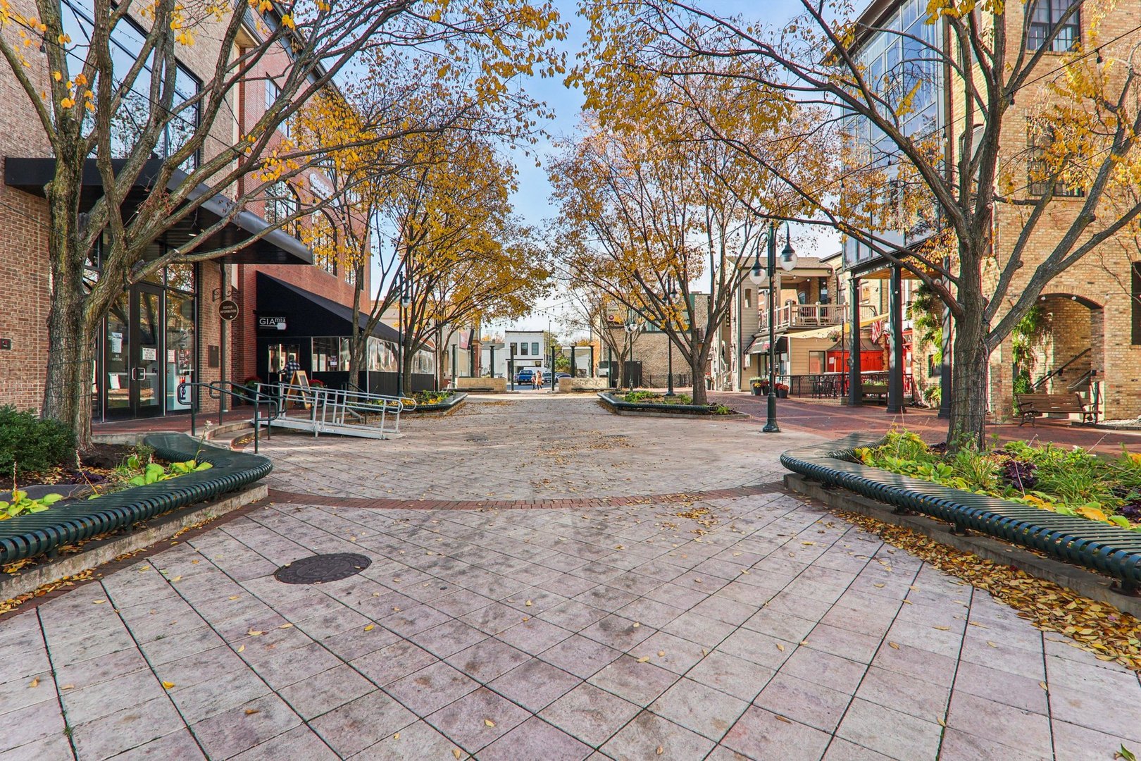 107 W Main Street Unit: 2