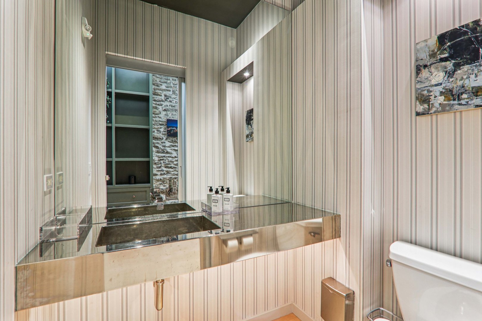 107 W Main Street Unit: B