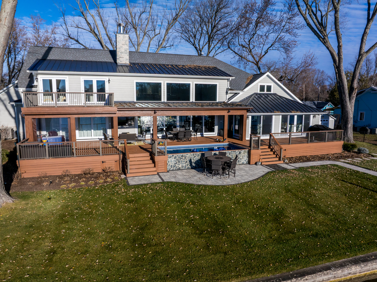 2323 W Fairview Avenue