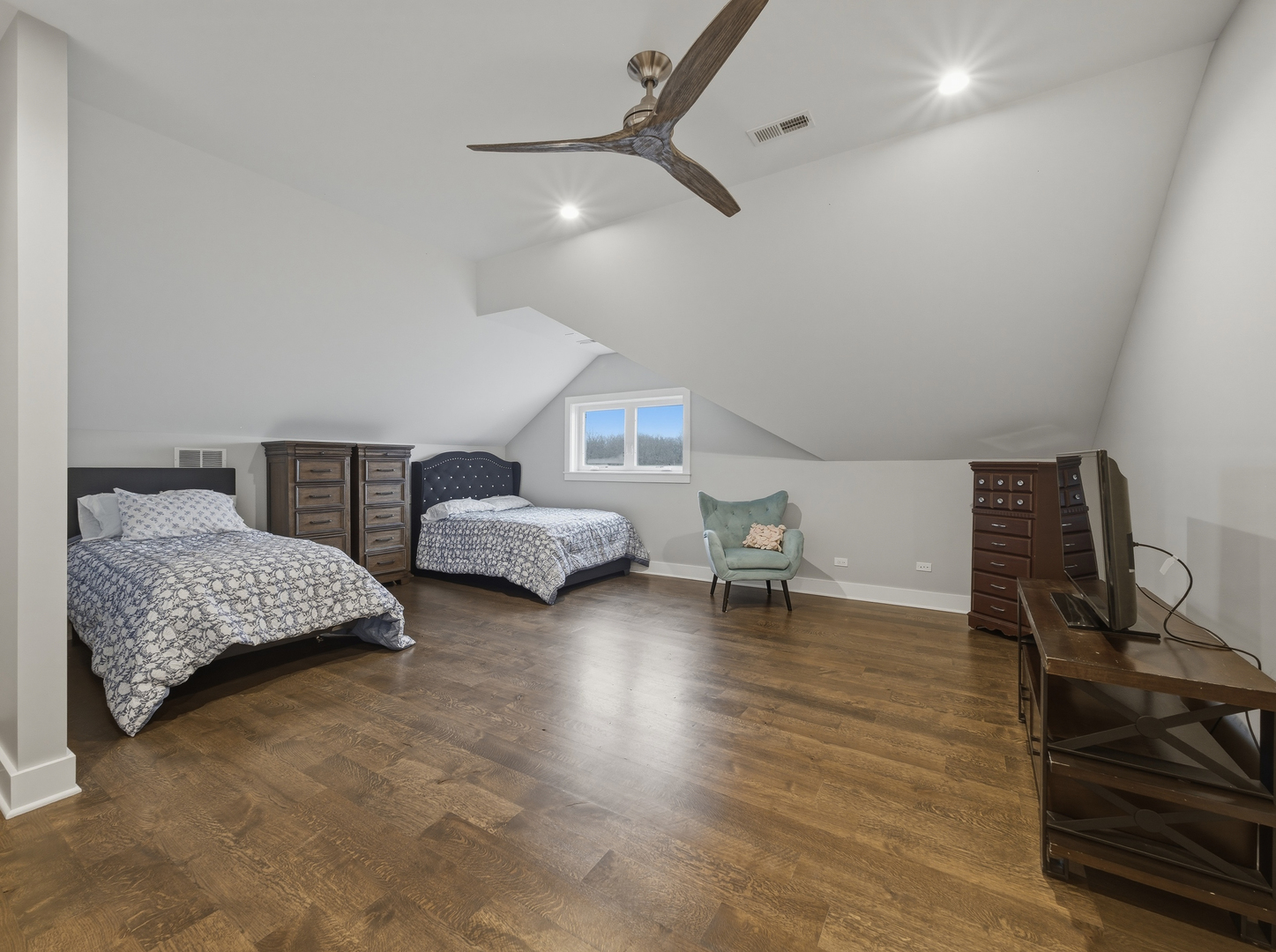 2323 W Fairview Avenue