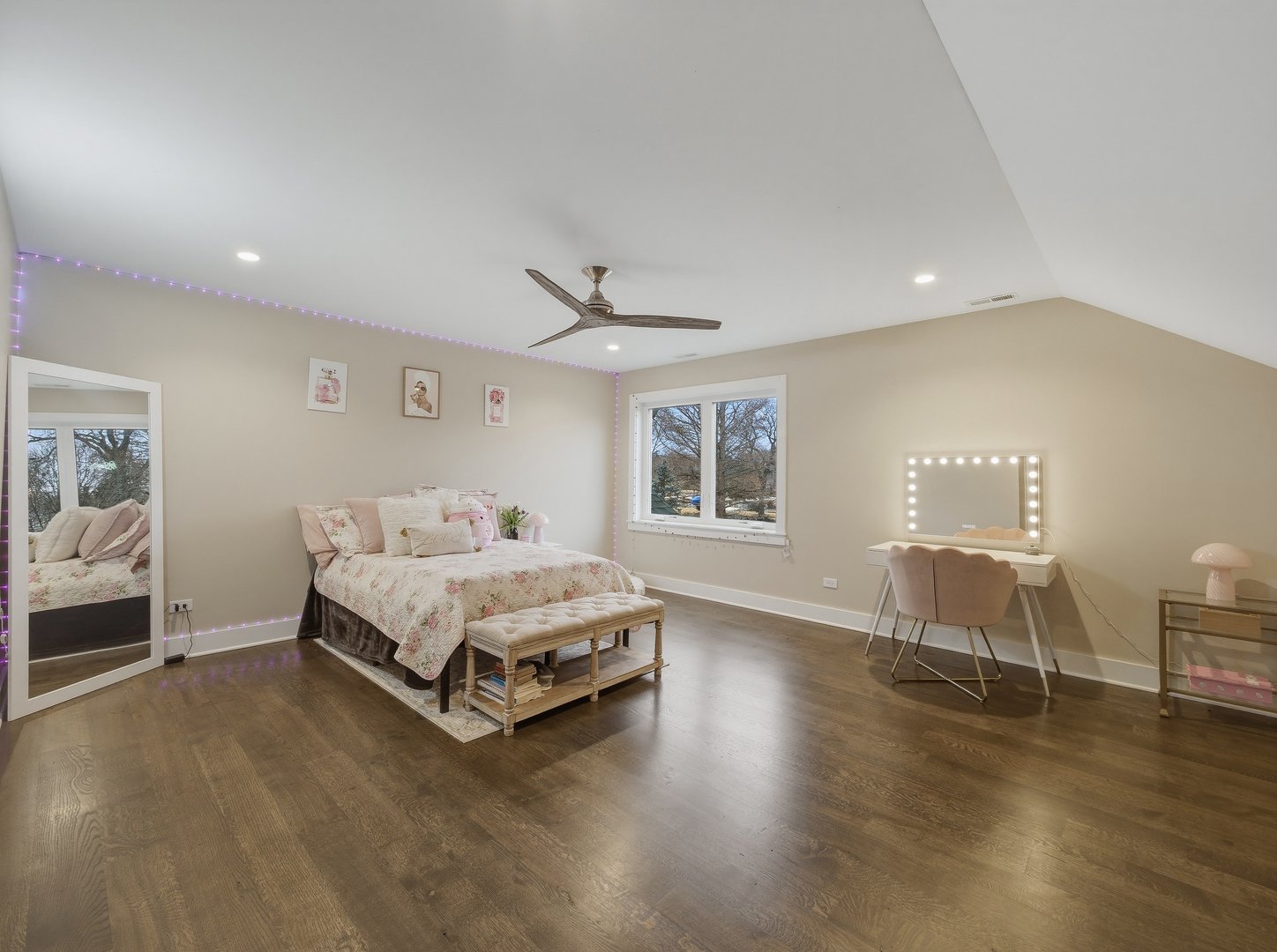 2323 W Fairview Avenue