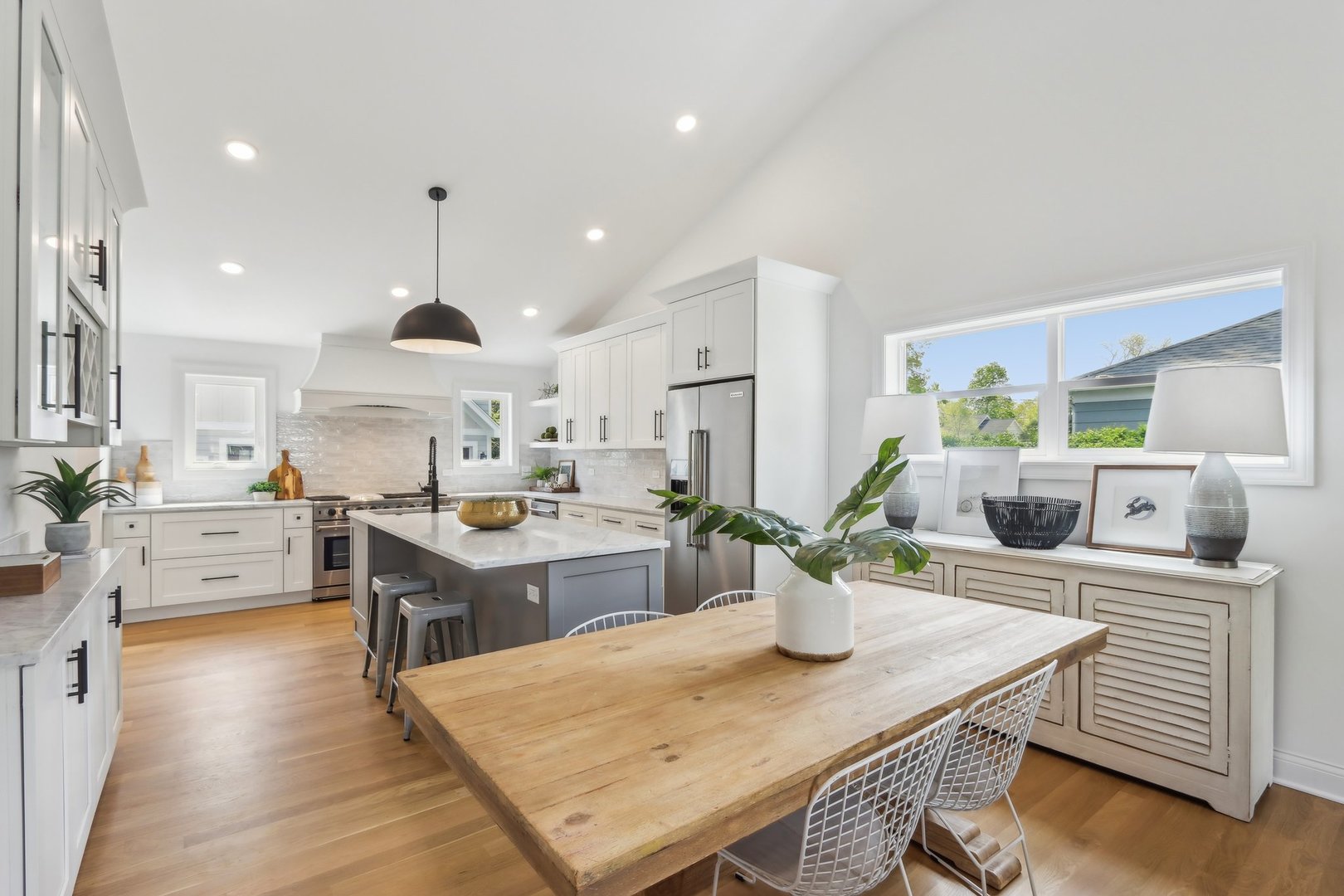 629 N Lincoln Avenue