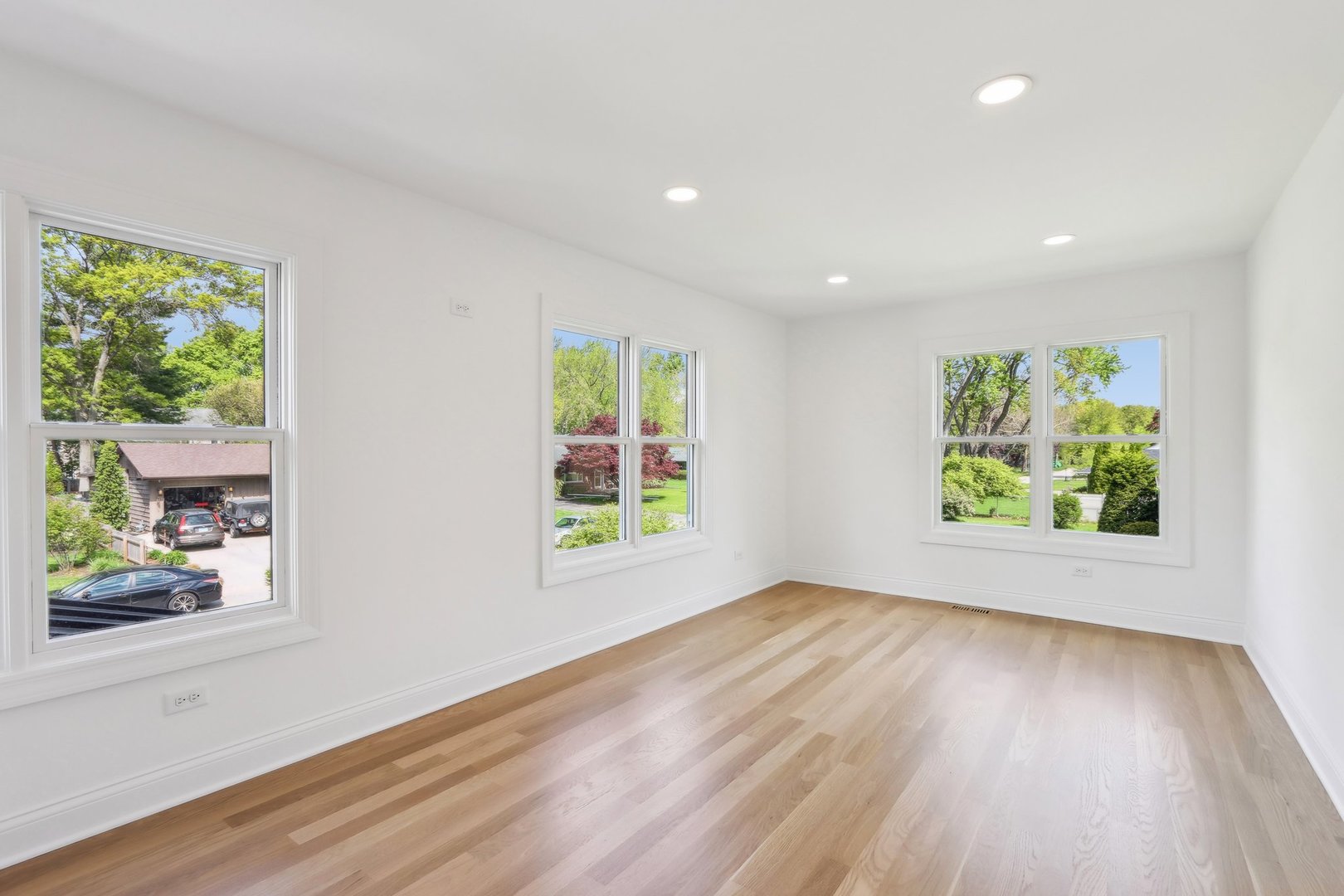 629 N Lincoln Avenue