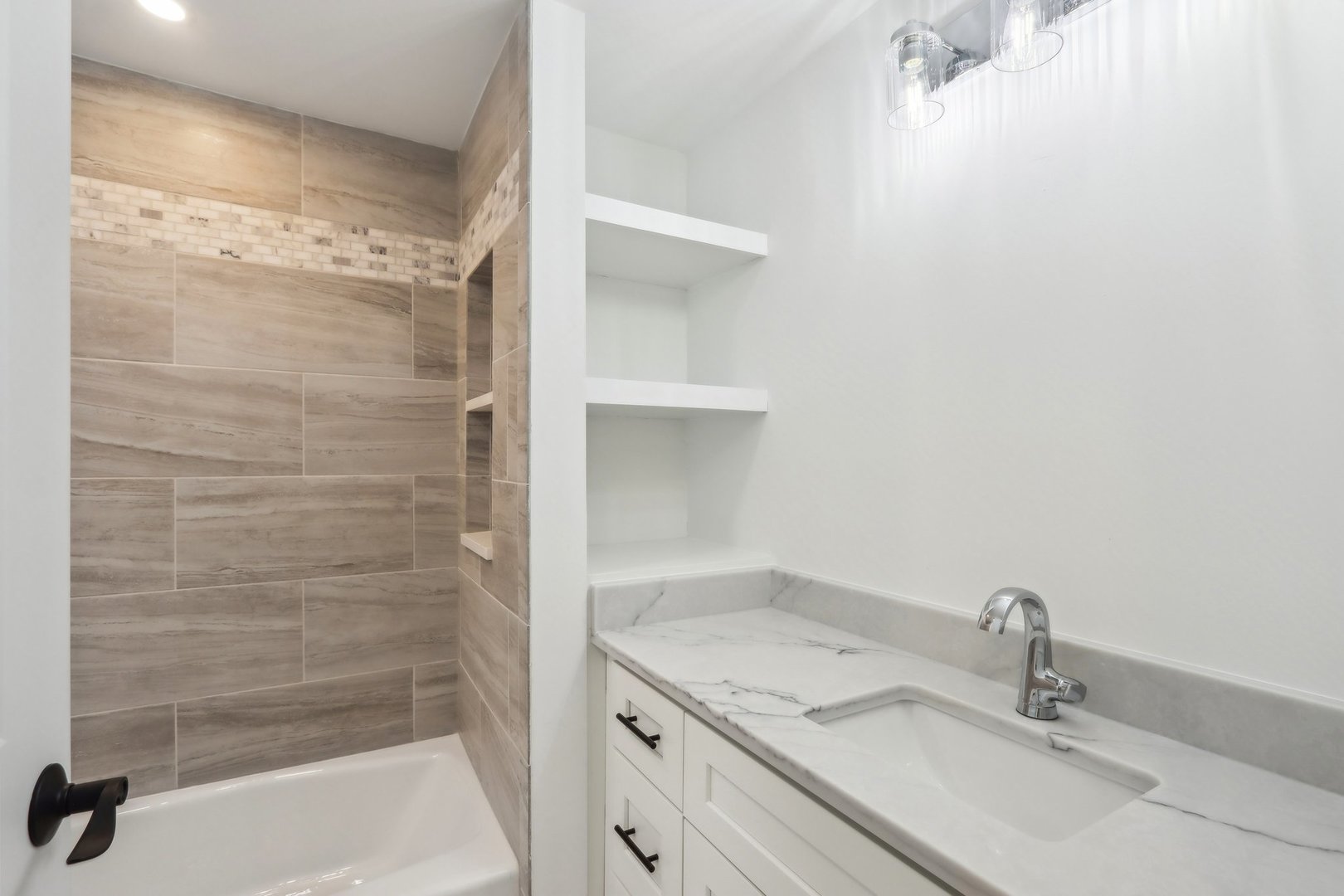 629 N Lincoln Avenue