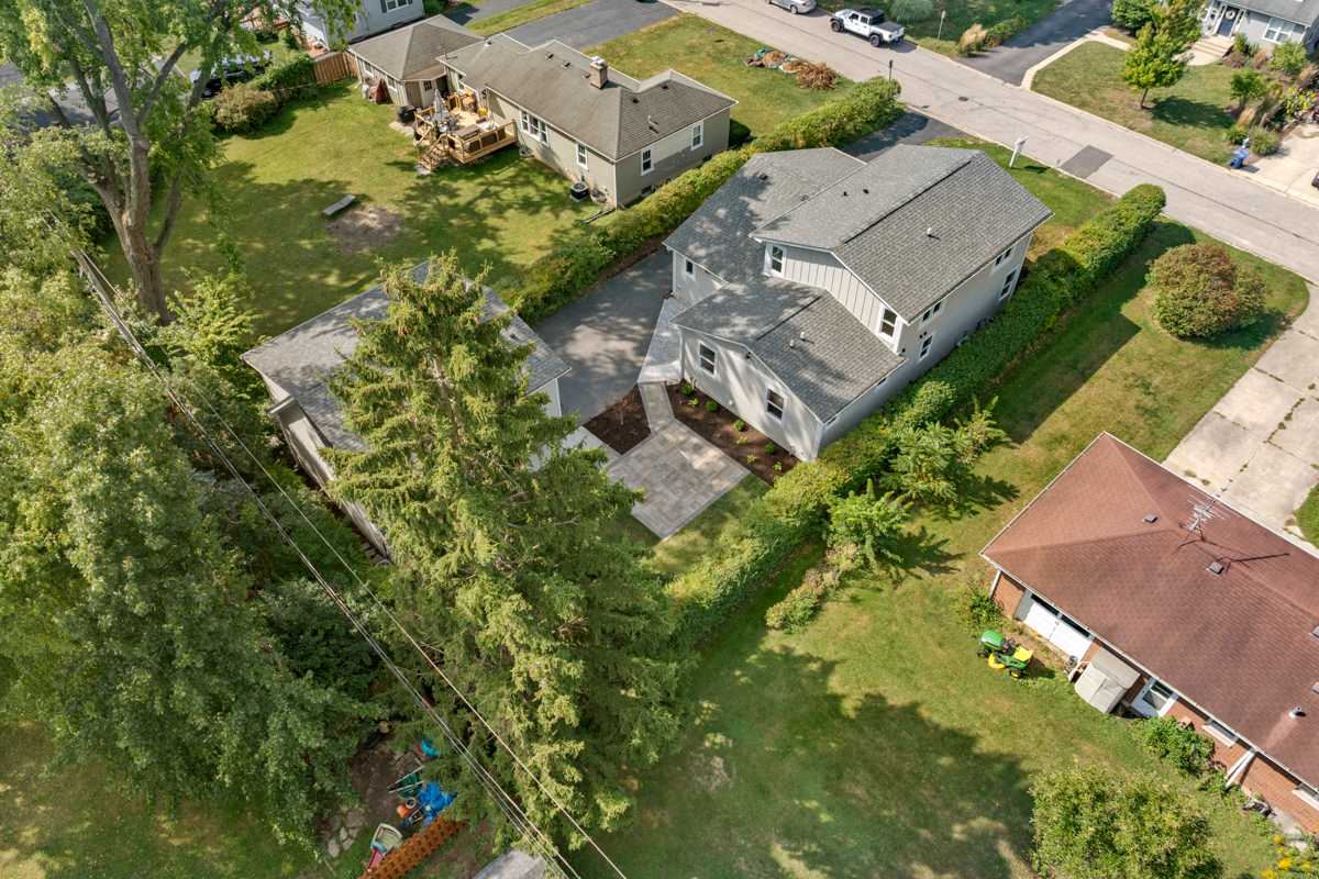 629 N Lincoln Avenue