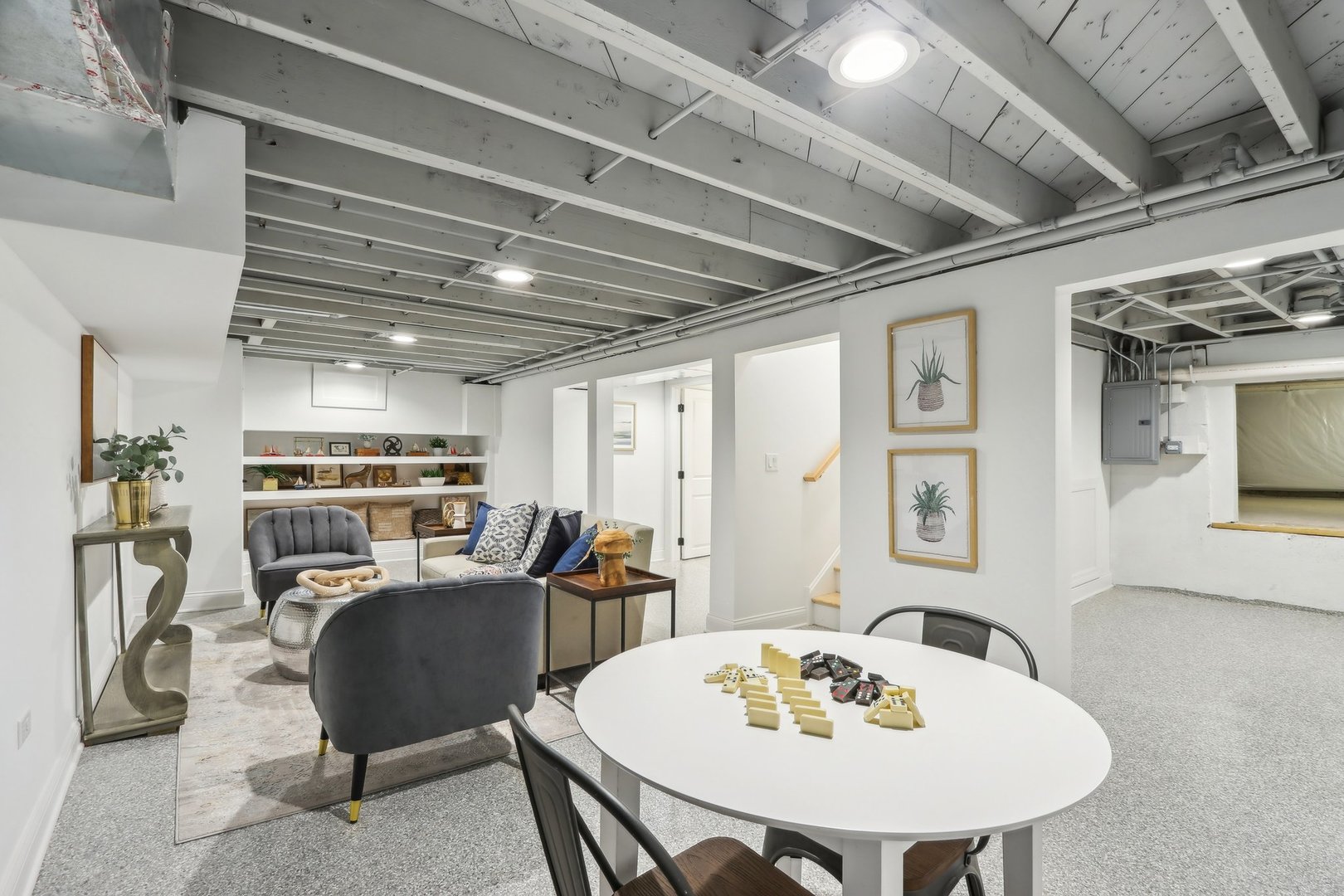 629 N Lincoln Avenue