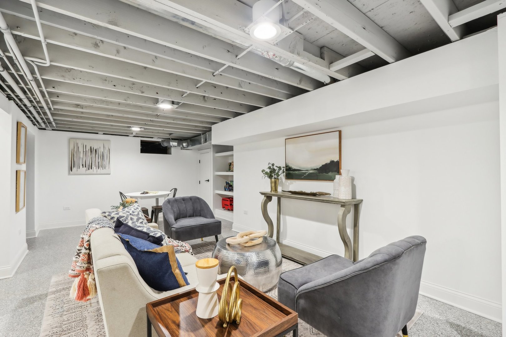 629 N Lincoln Avenue