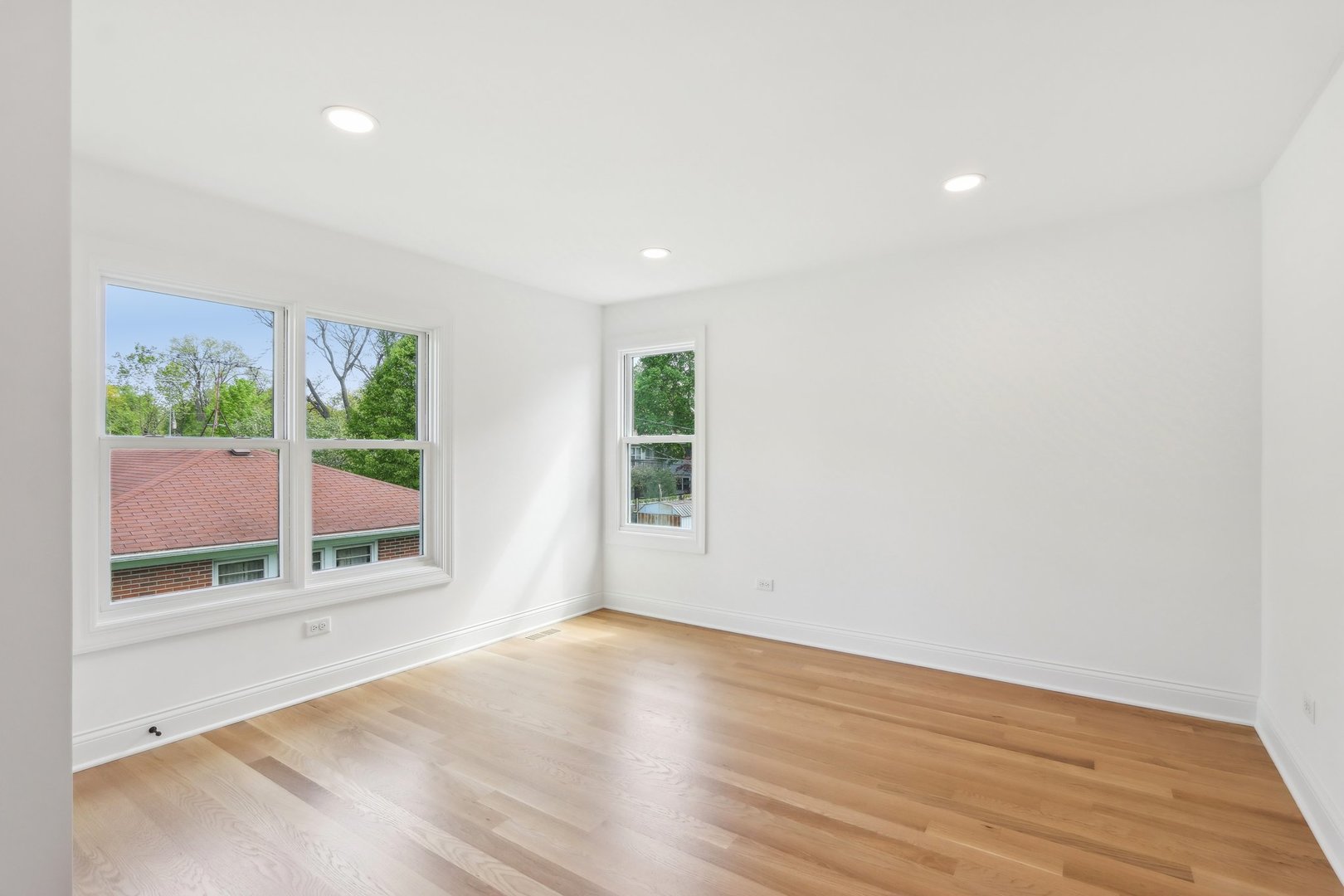 629 N Lincoln Avenue