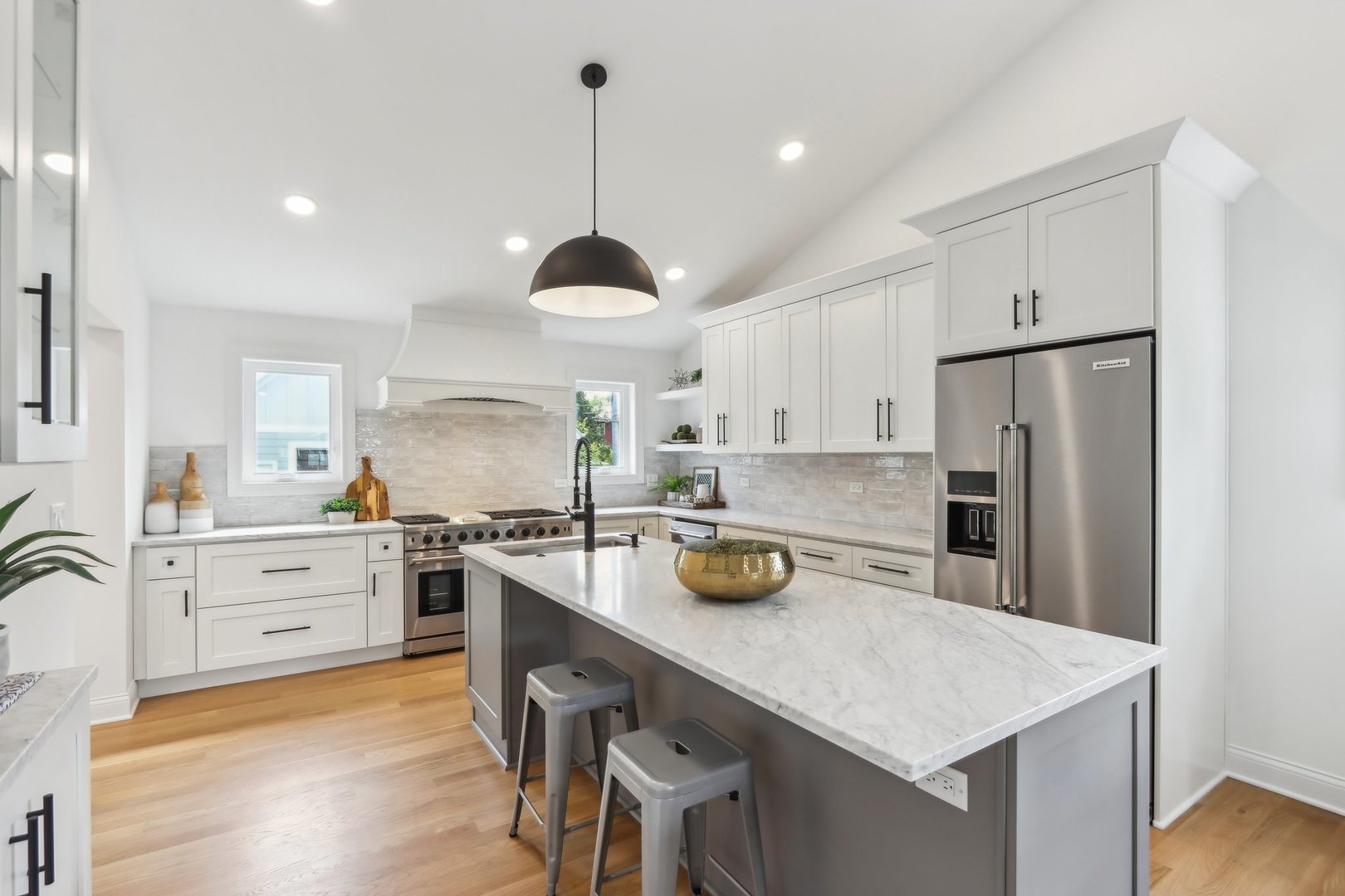 629 N Lincoln Avenue