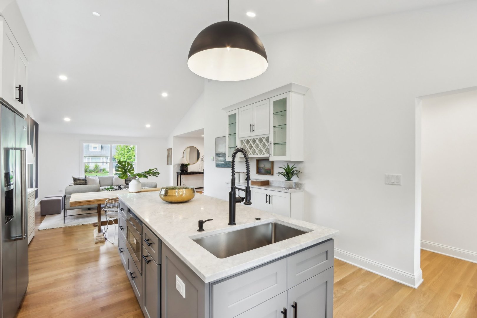 629 N Lincoln Avenue