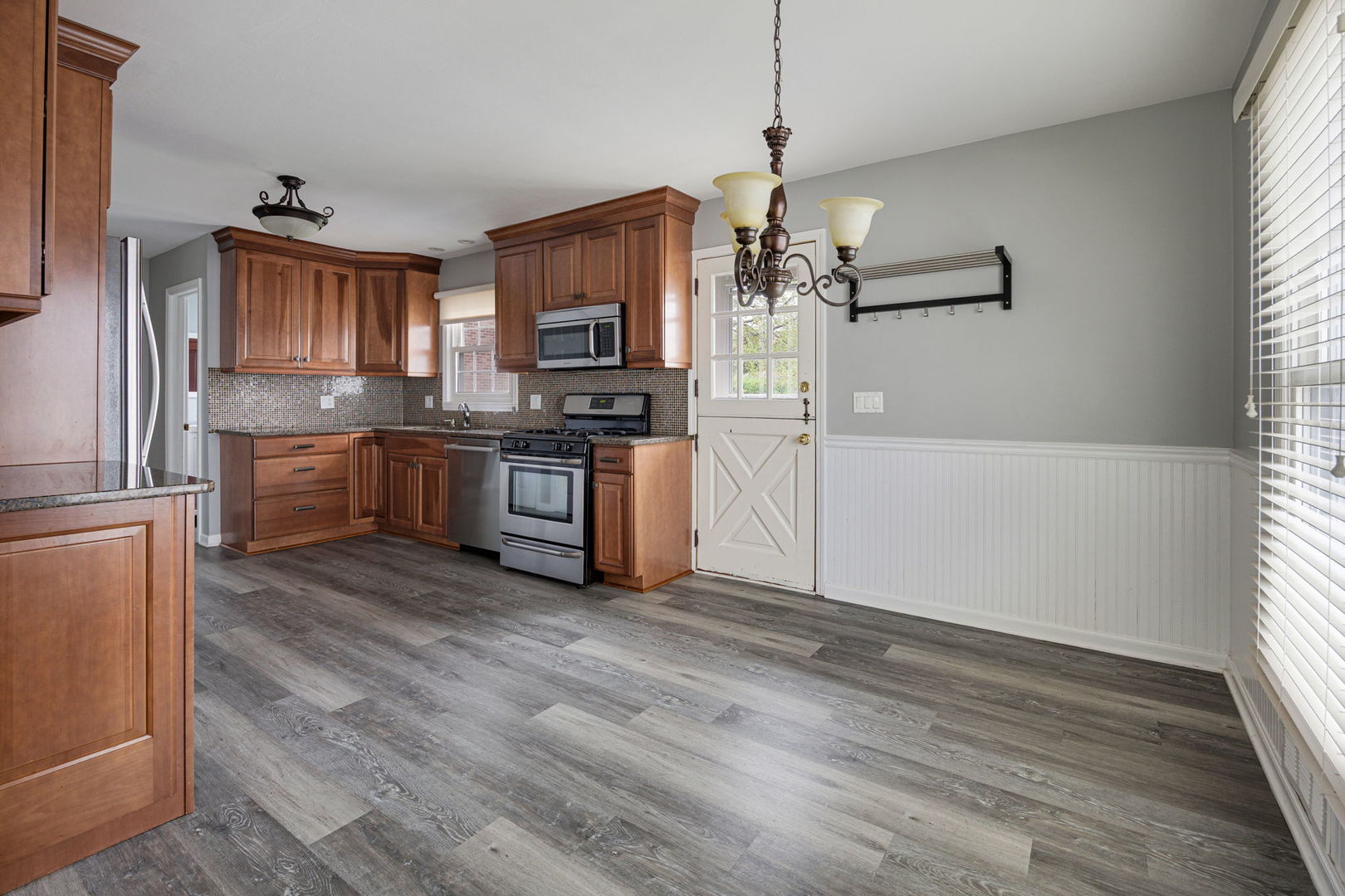 381 S Berkley Avenue