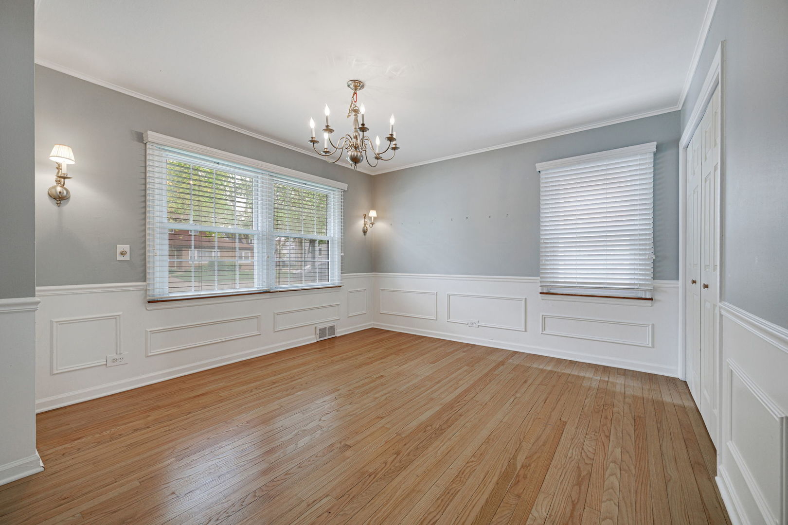 381 S Berkley Avenue