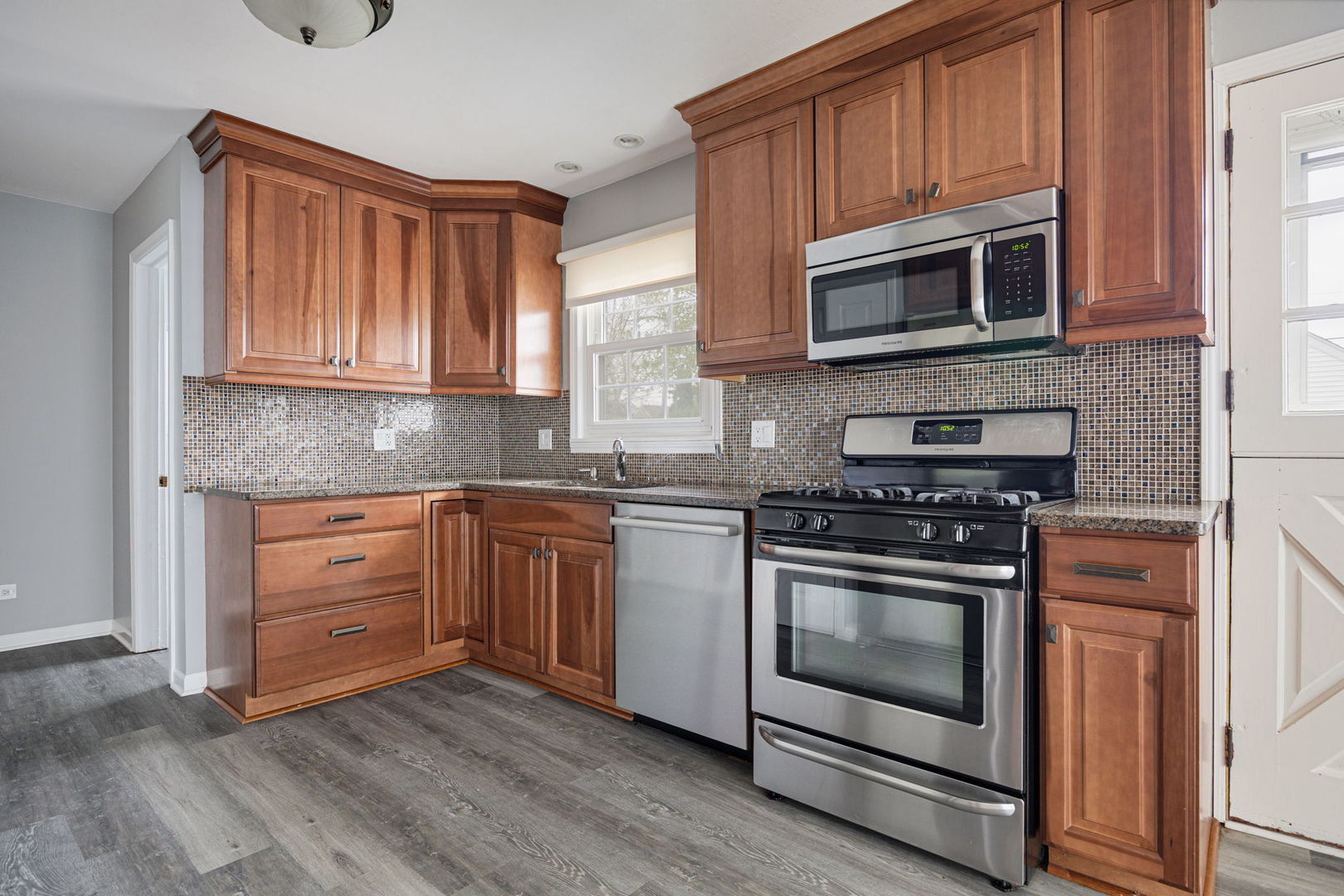 381 S Berkley Avenue