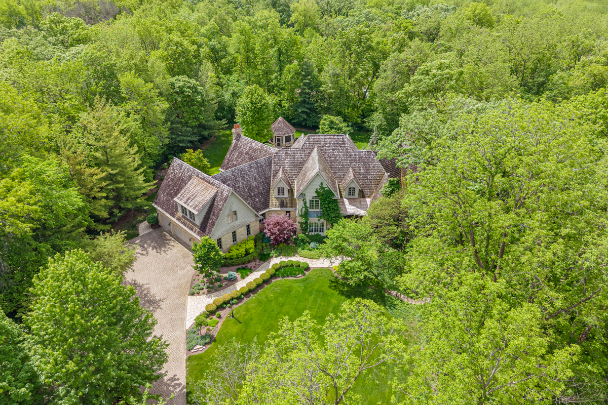 33W551 Hub Road