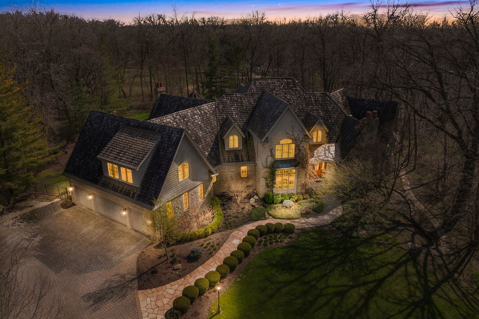 33W551 Hub Road