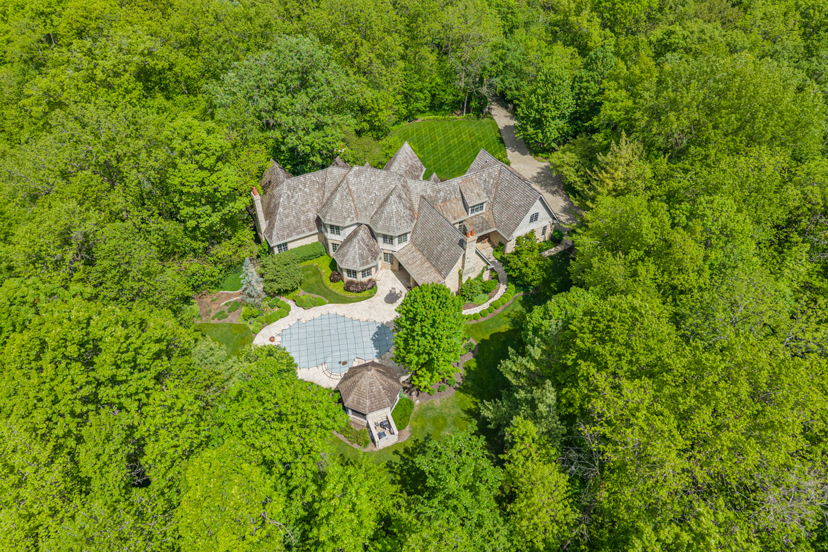 33W551 Hub Road