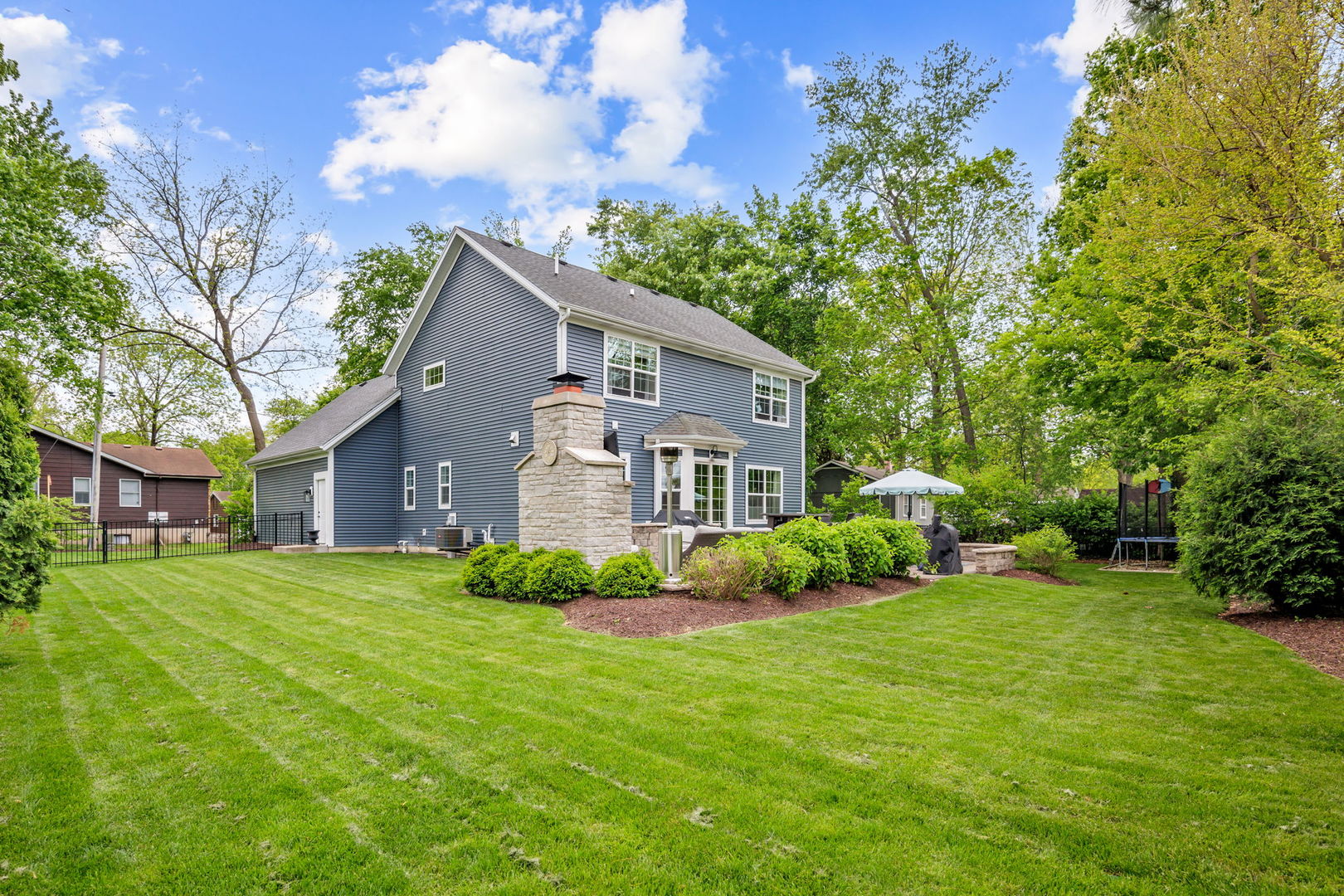 715 Oakwood Drive