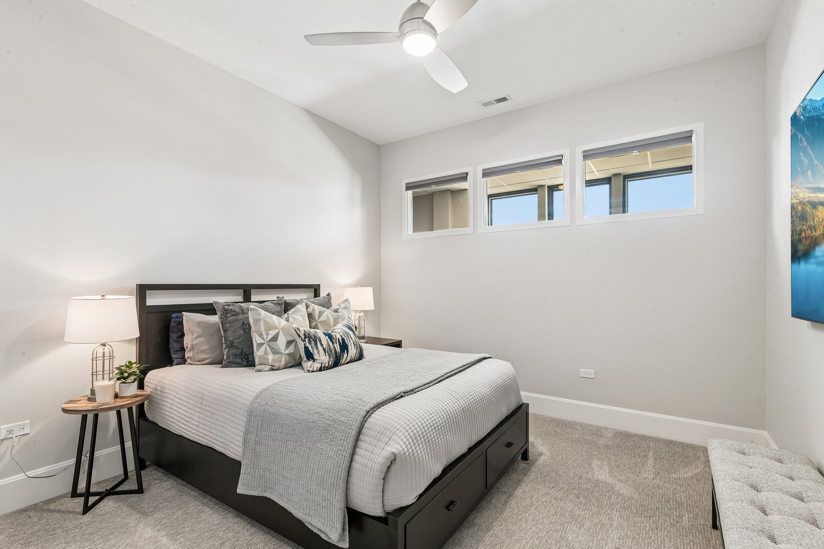 10 W Illinois Street Unit: 4B