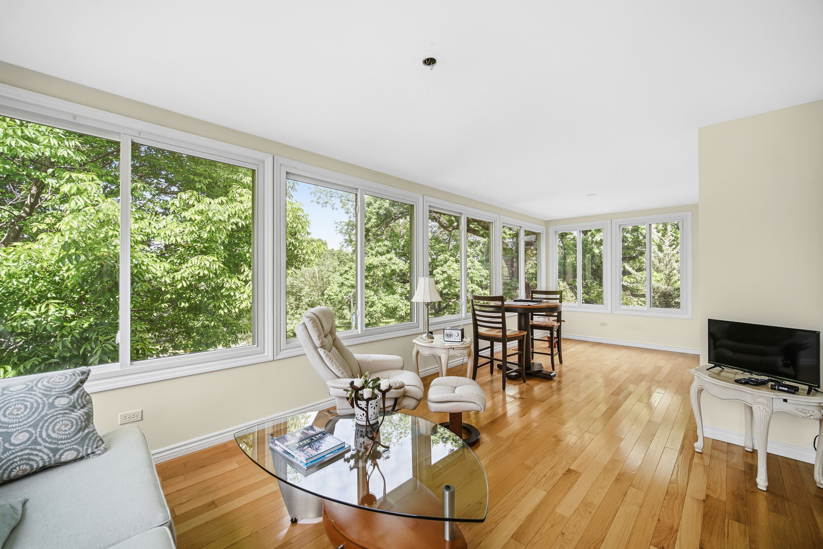 720 Viewpointe Drive