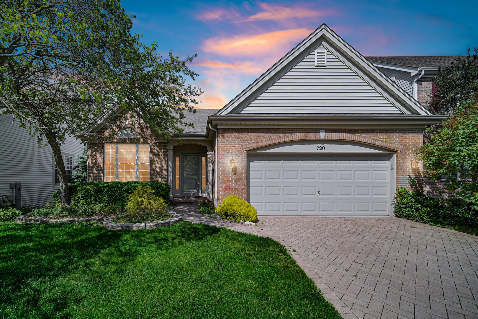 720 Viewpointe Drive