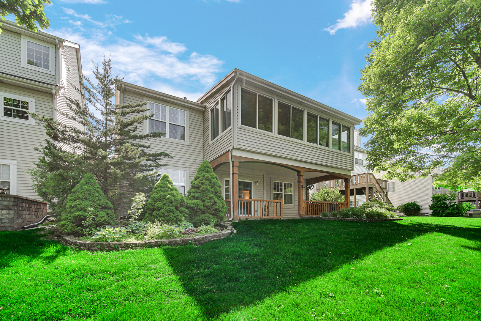 720 Viewpointe Drive