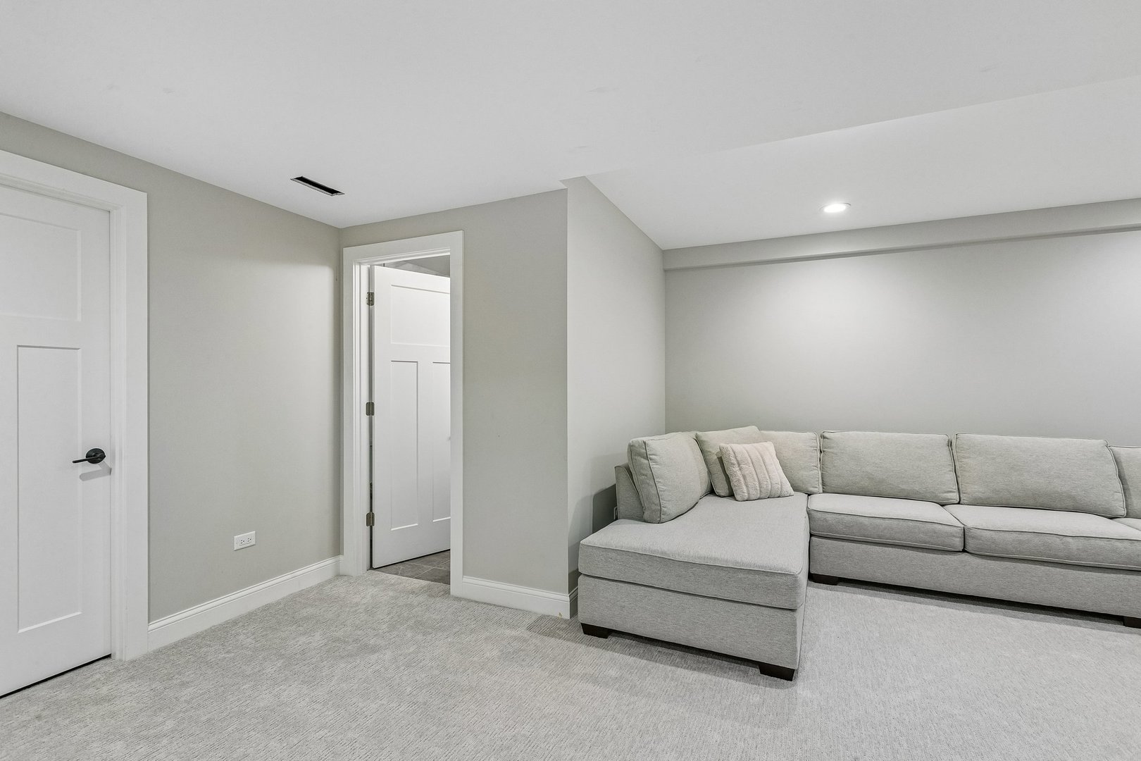 5N619 Farrier Point Lane