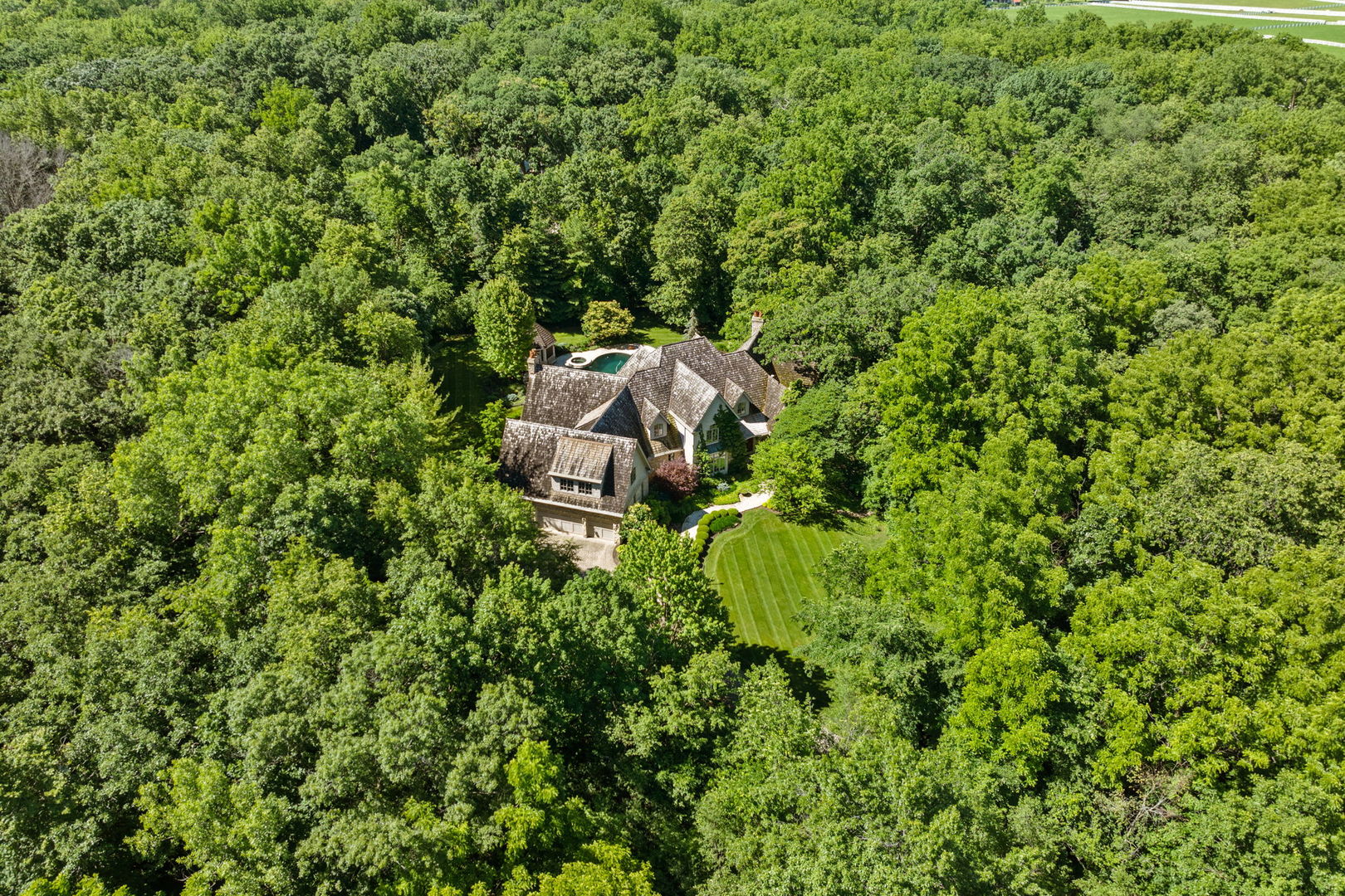 33W551 Hub Road