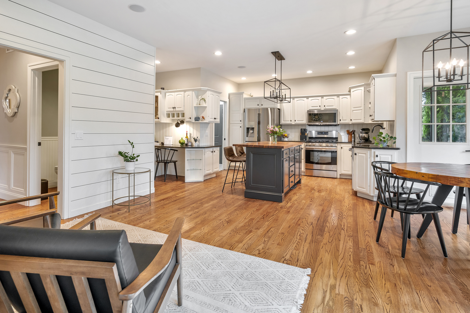 811 E Main Street