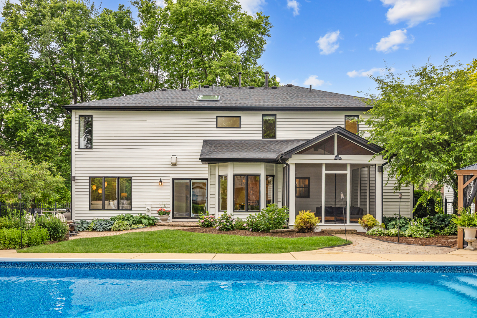 811 E Main Street