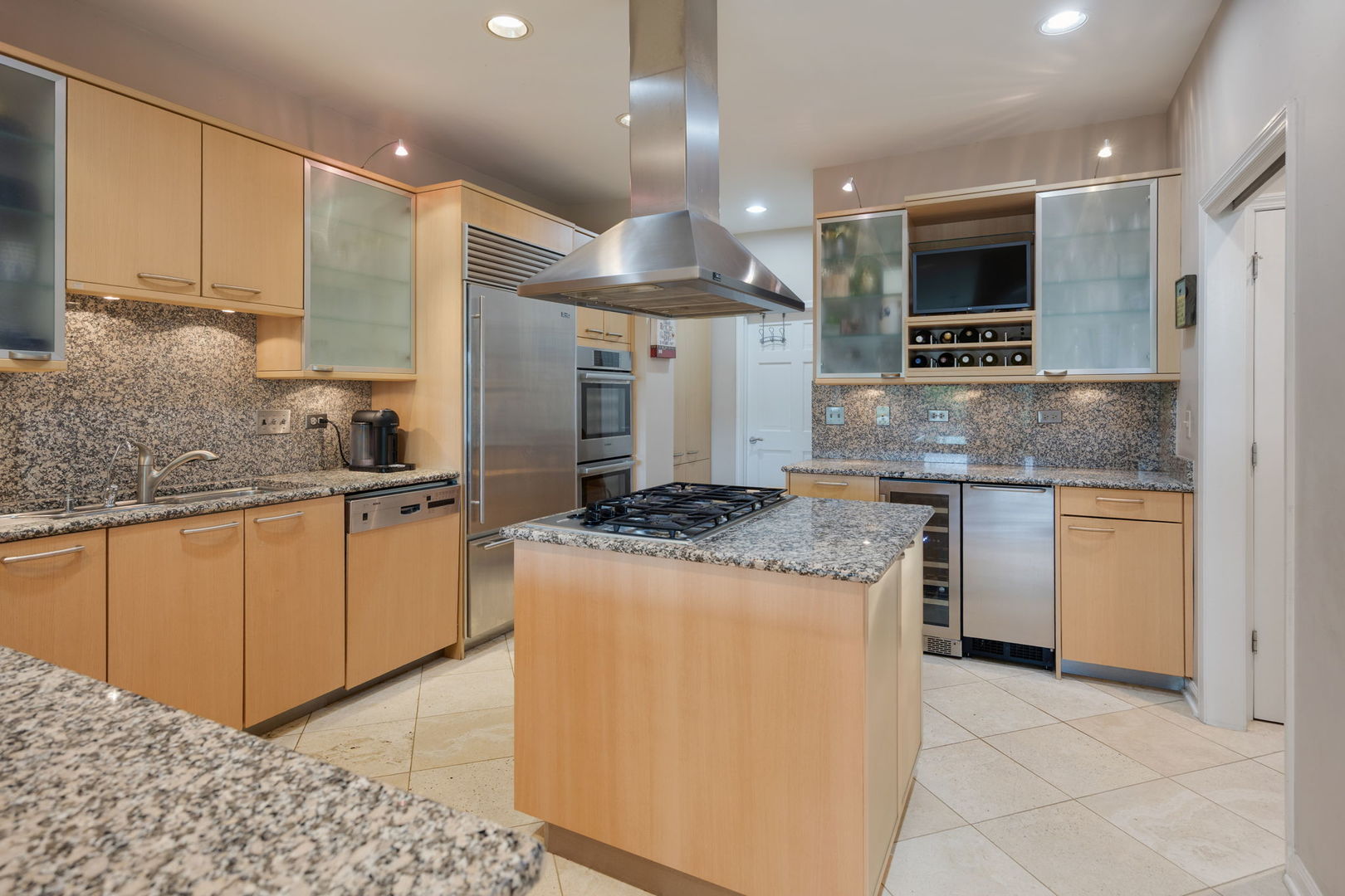 1240 Willowgate Lane