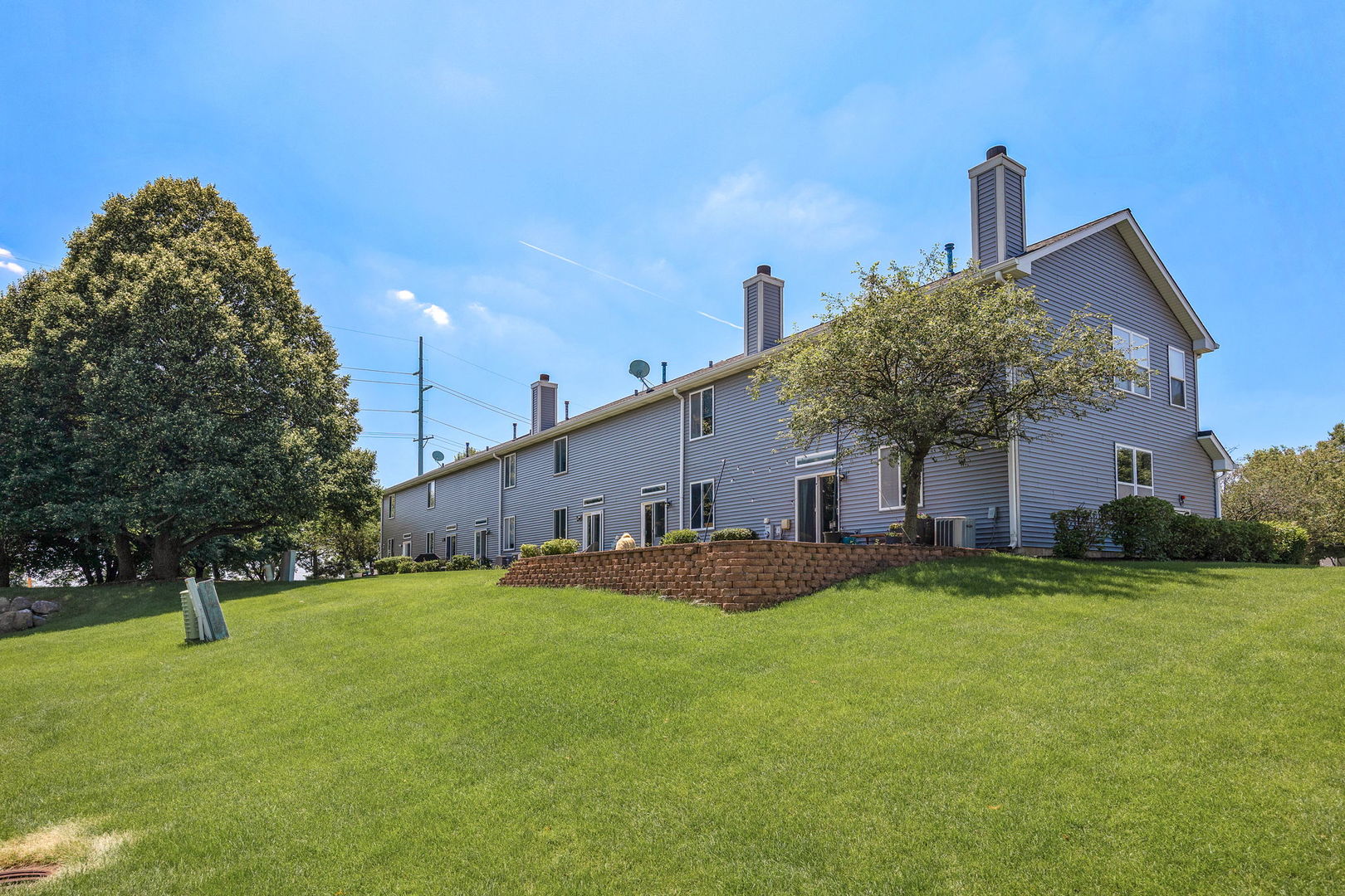 1260 Arapaho Court