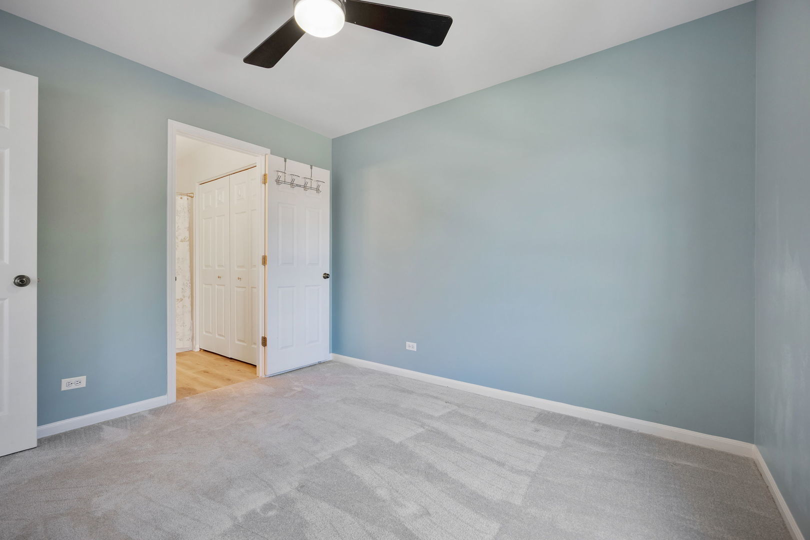 1260 Arapaho Court