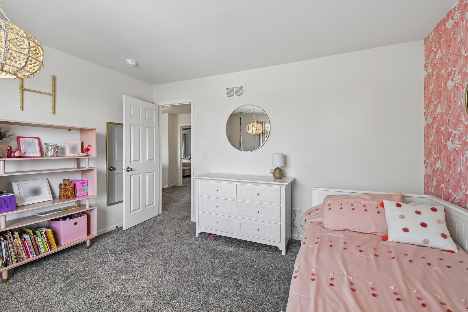 16256 W Wirestem Drive