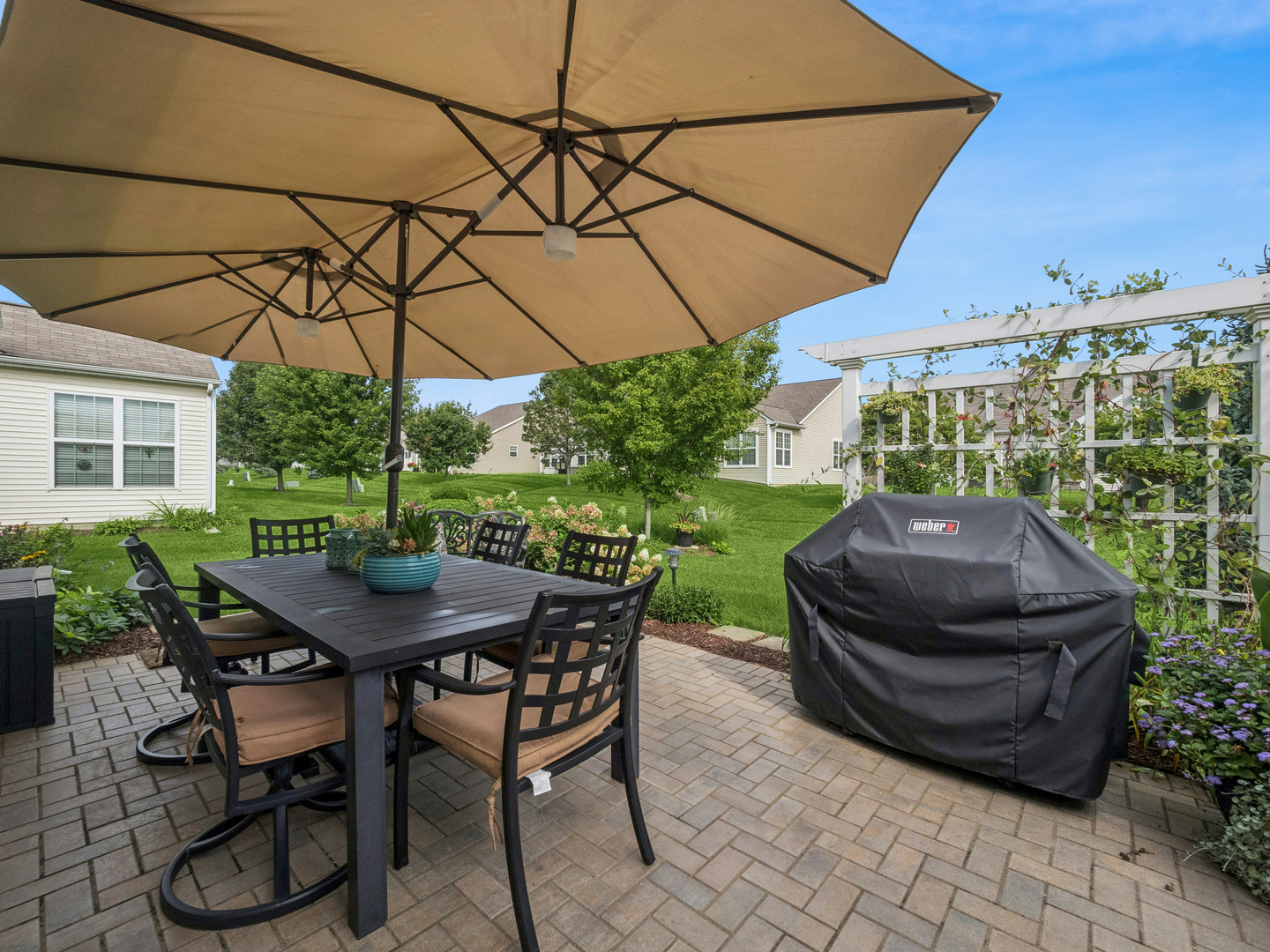 2751 Beacon Point Circle