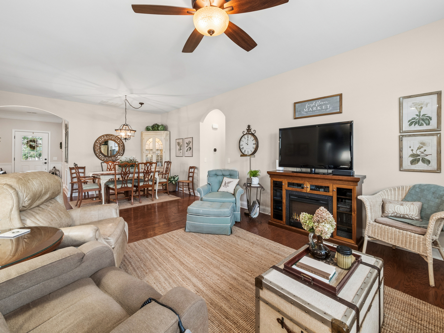 2751 Beacon Point Circle