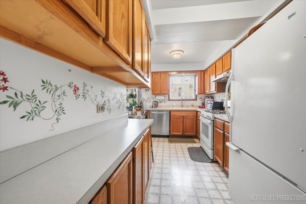 457 Valley Drive Unit: 202