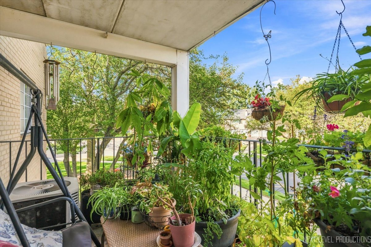 457 Valley Drive Unit: 202