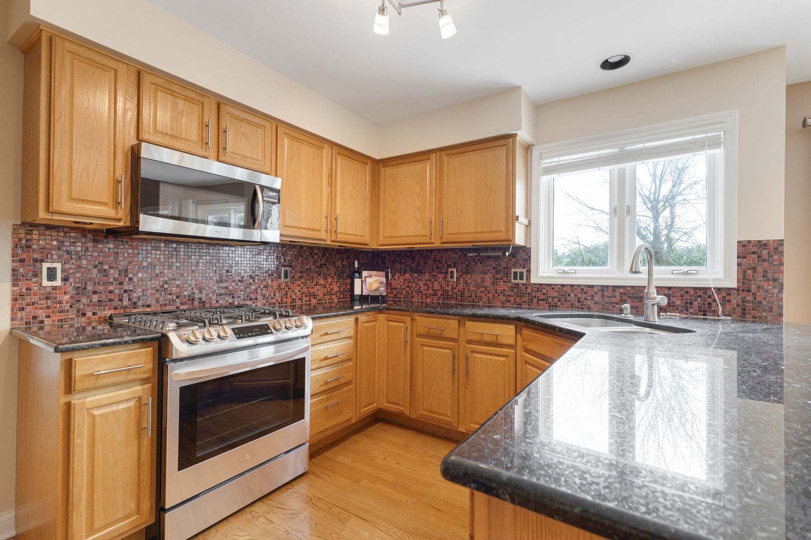 39W197 Acres Place