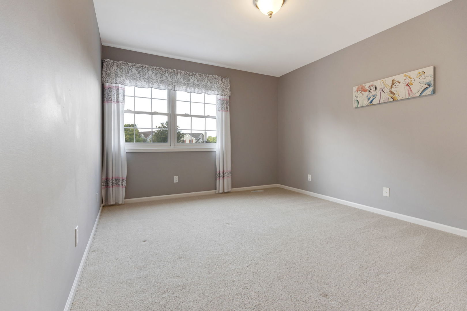 39W197 Acres Place