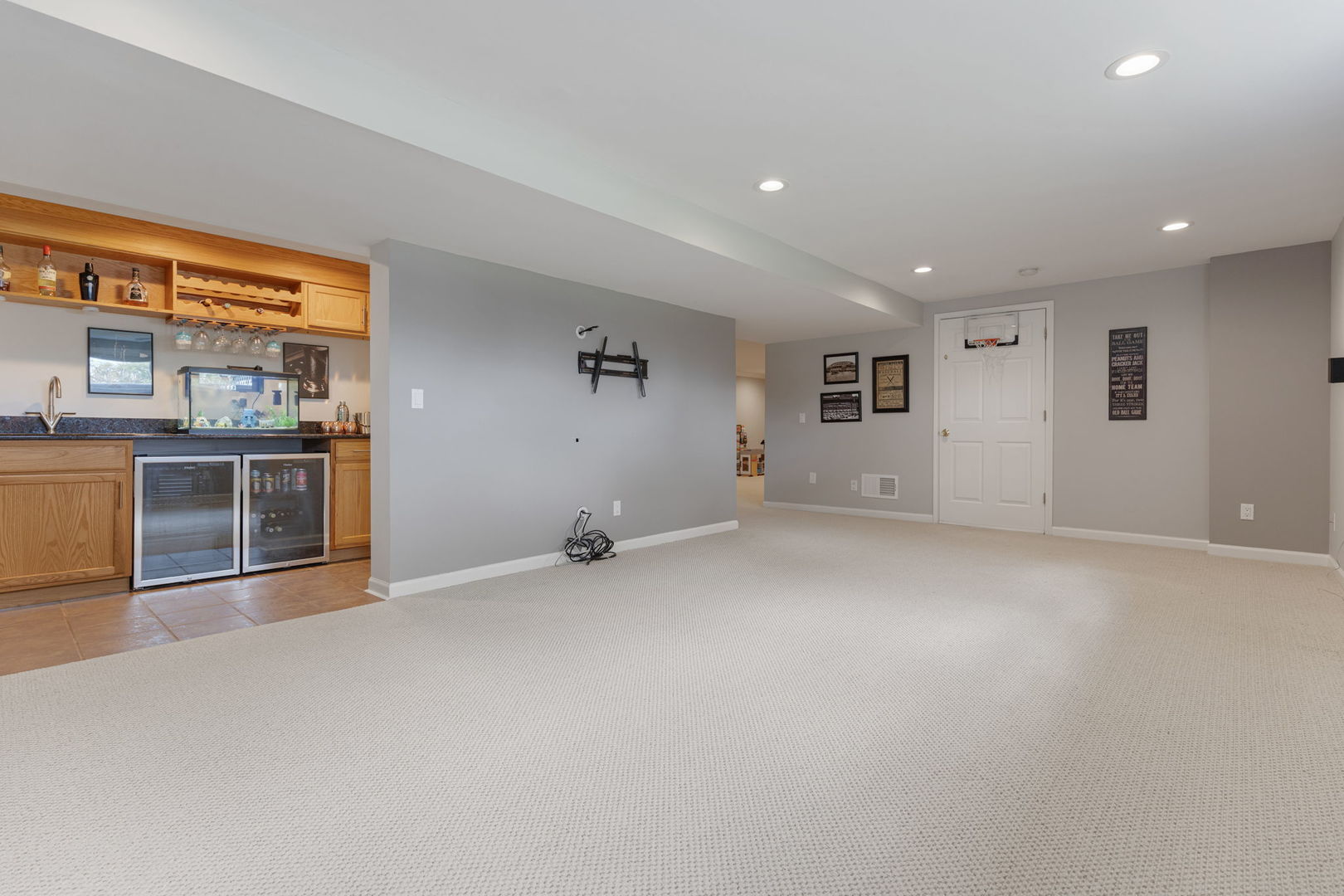 39W197 Acres Place