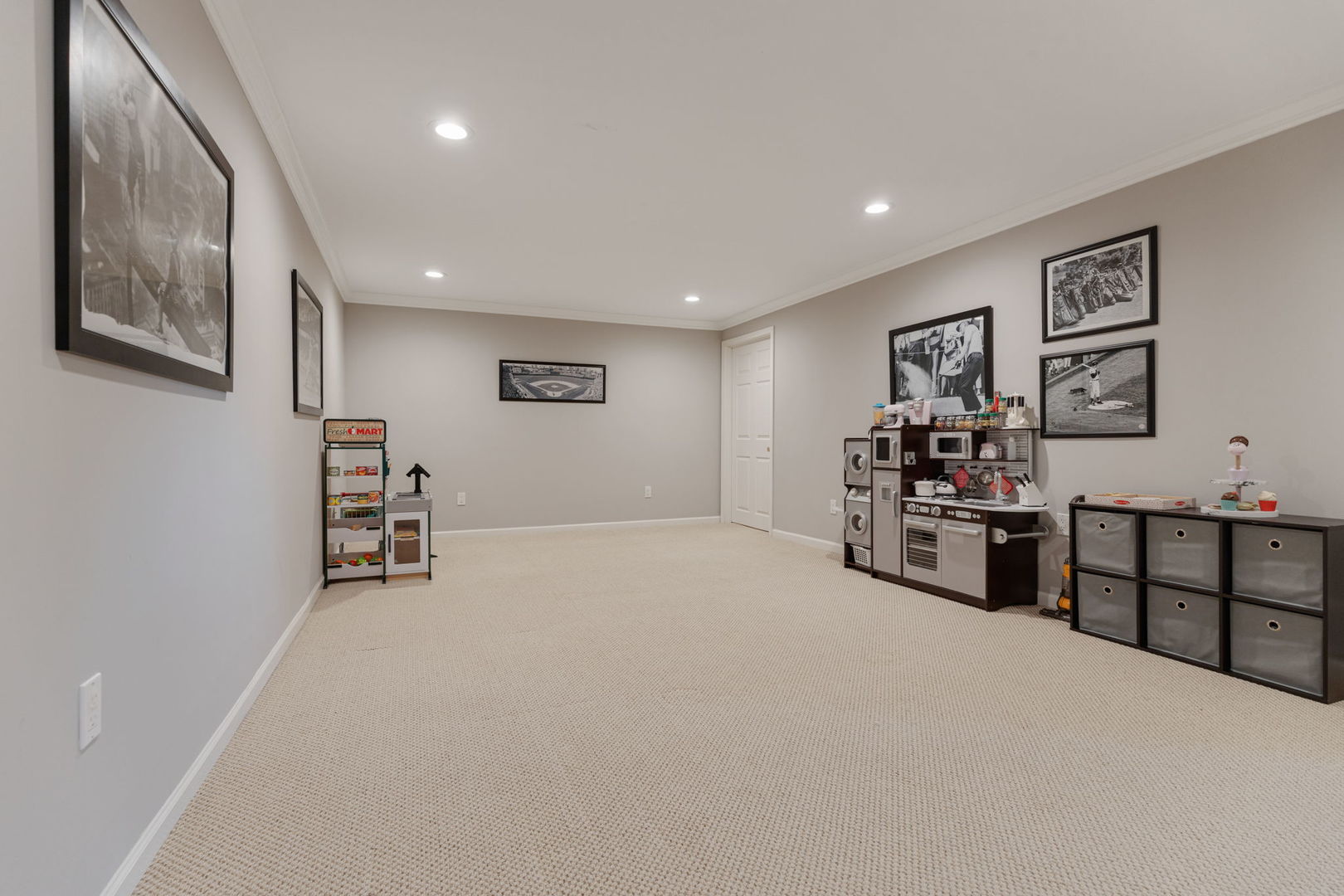 39W197 Acres Place