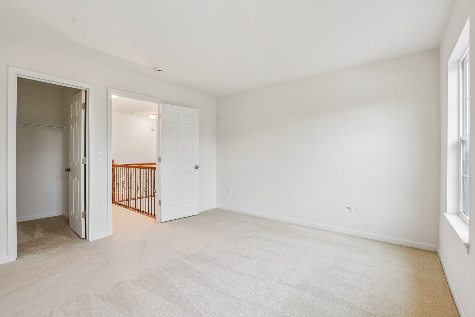 586 WEXFORD Drive